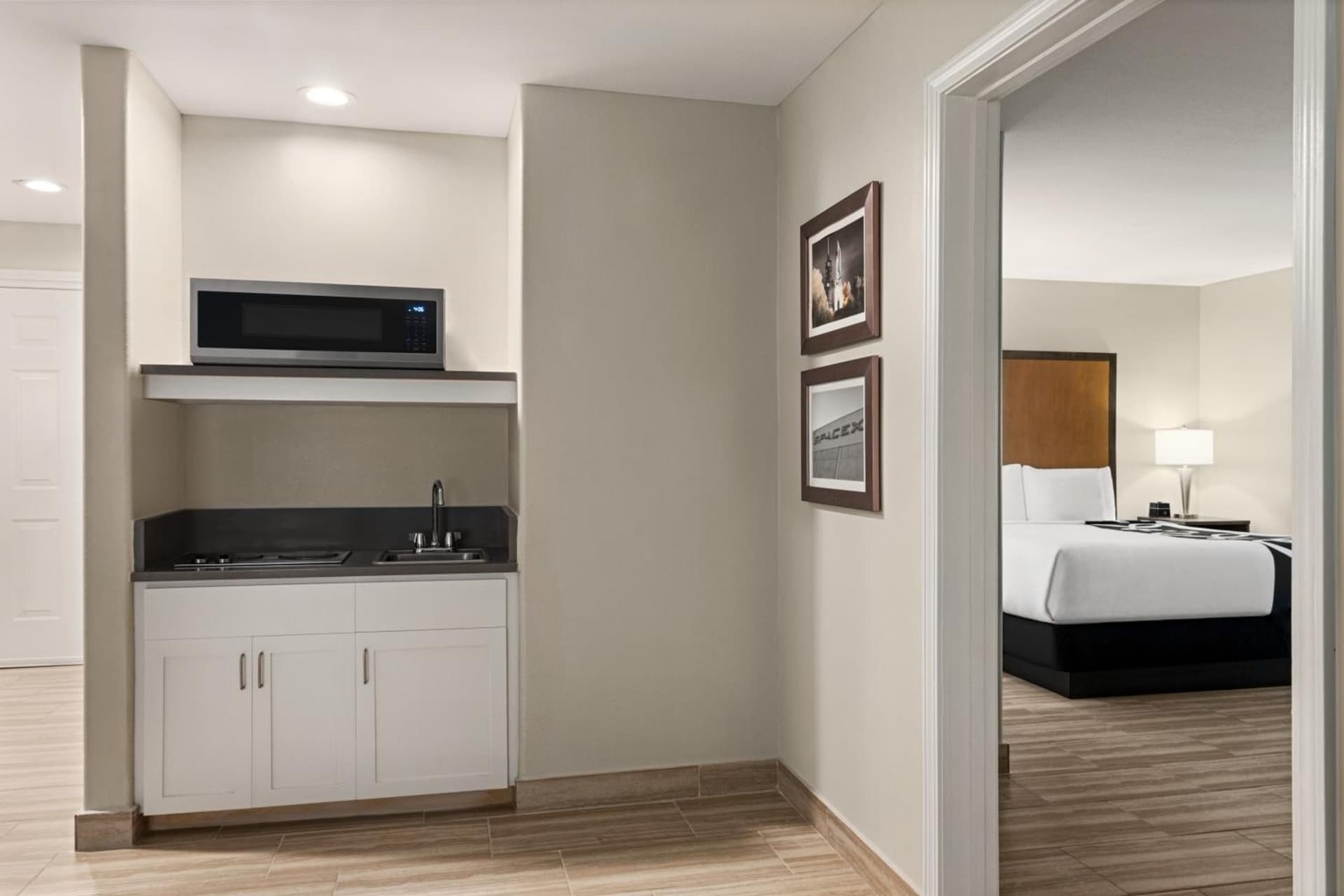 La Quinta by Wyndham Brownsville North gallery photo in Brownsville, TX — image 40