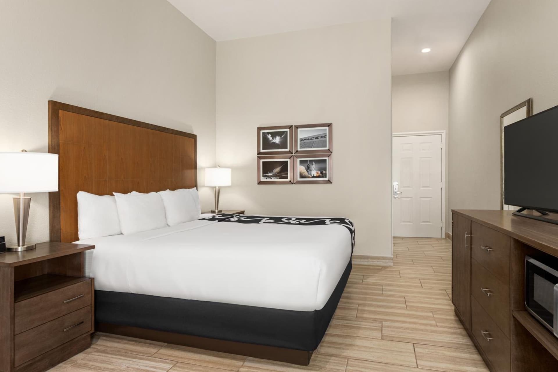 La Quinta by Wyndham Brownsville North gallery photo in Brownsville, TX — image 62