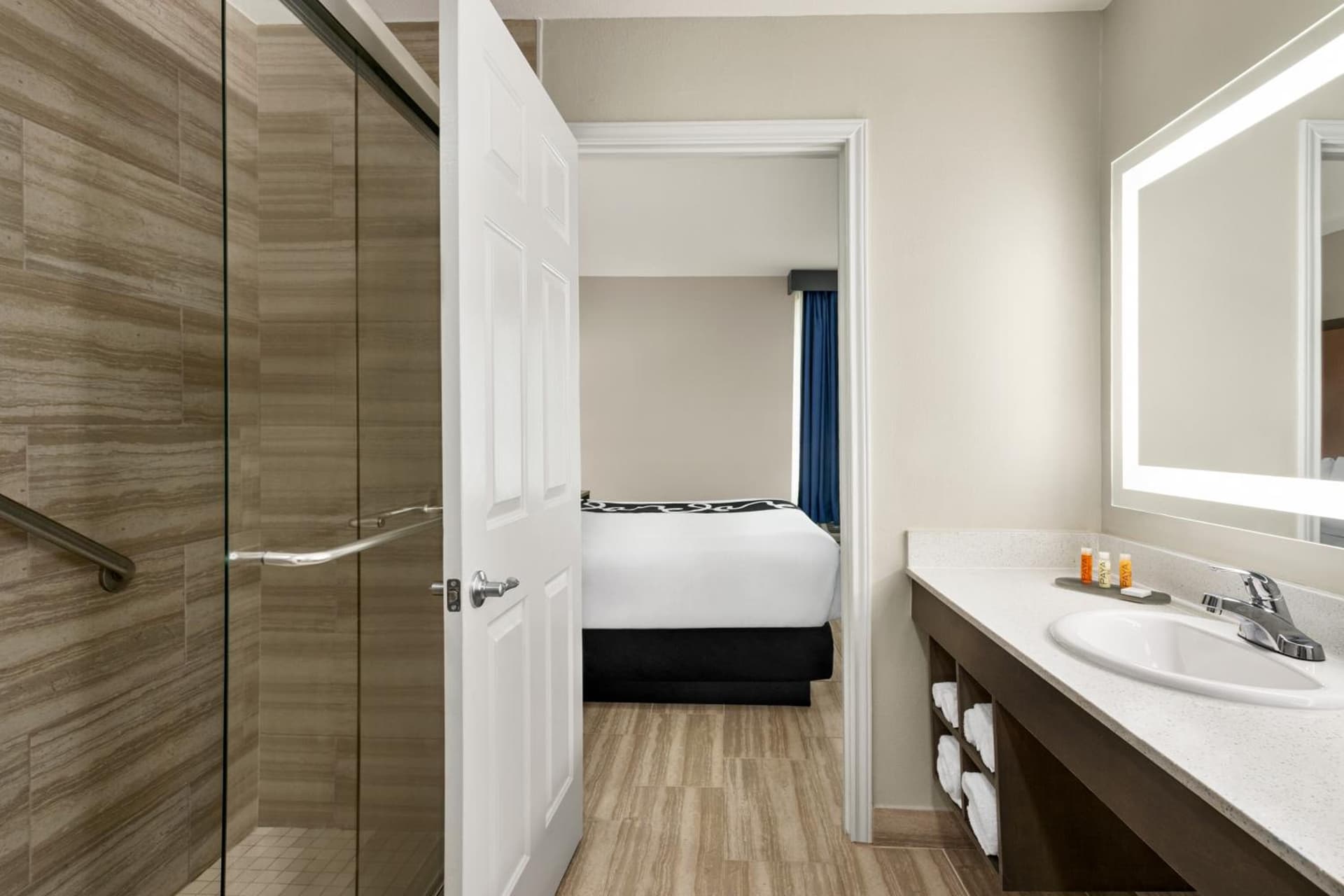 La Quinta by Wyndham Brownsville North gallery photo in Brownsville, TX — image 10