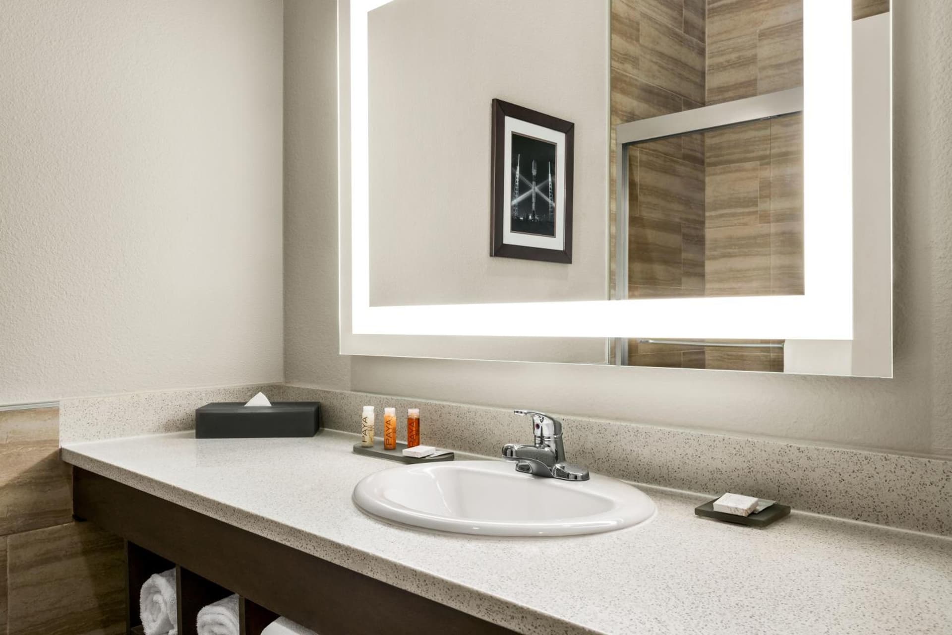 La Quinta by Wyndham Brownsville North gallery photo in Brownsville, TX — image 6