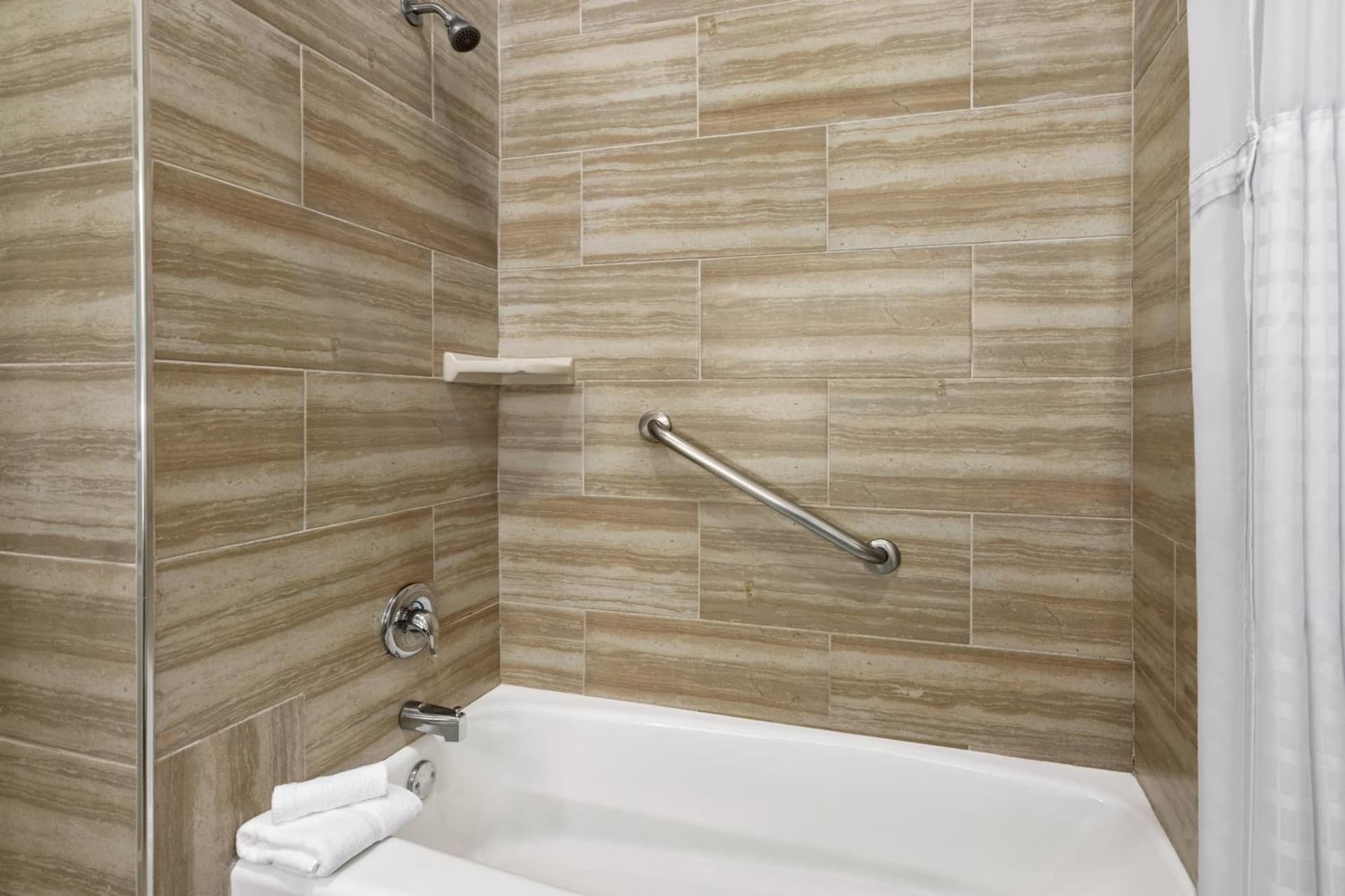 La Quinta by Wyndham Brownsville North gallery photo in Brownsville, TX — image 70