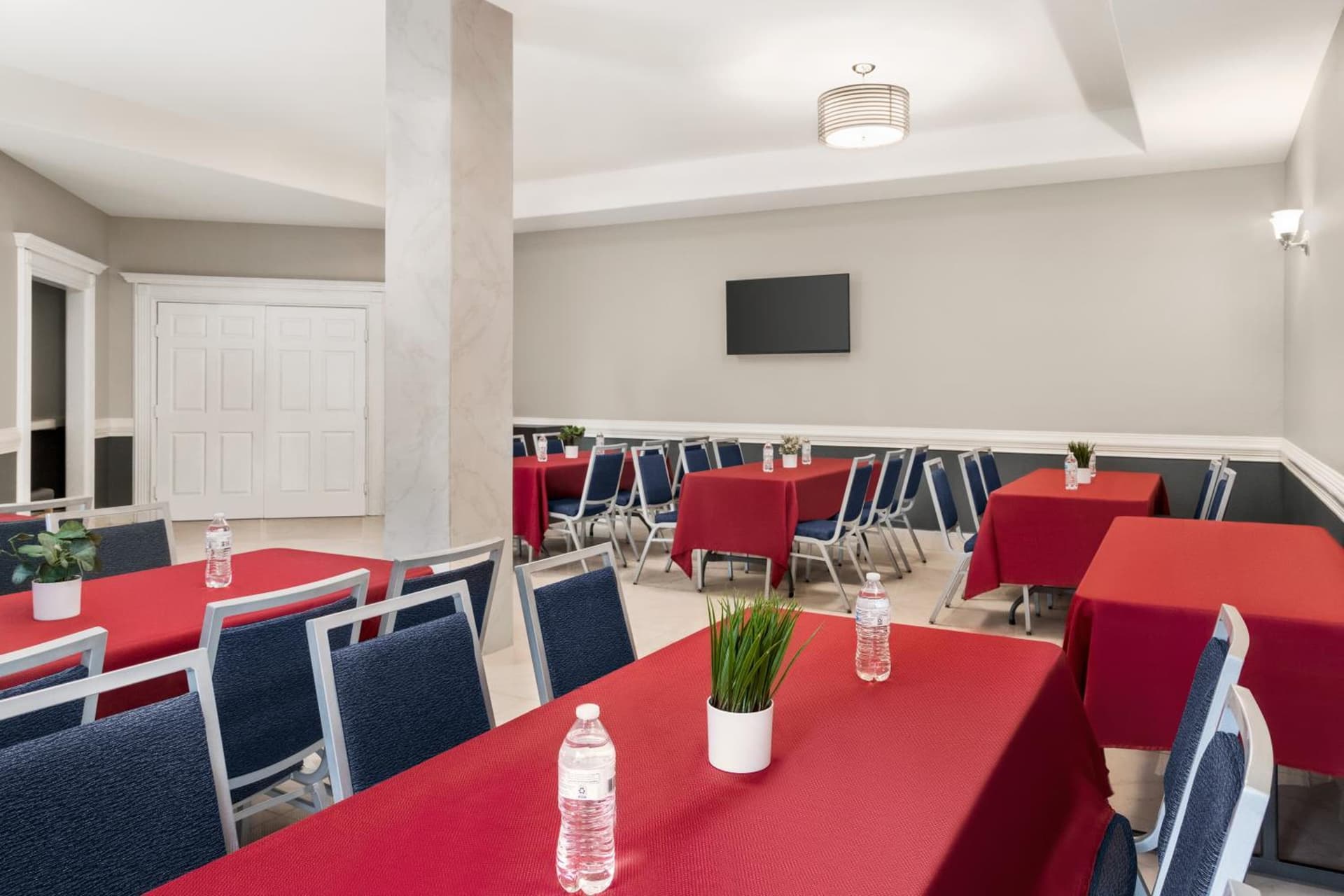 La Quinta by Wyndham Brownsville North gallery photo in Brownsville, TX — image 69