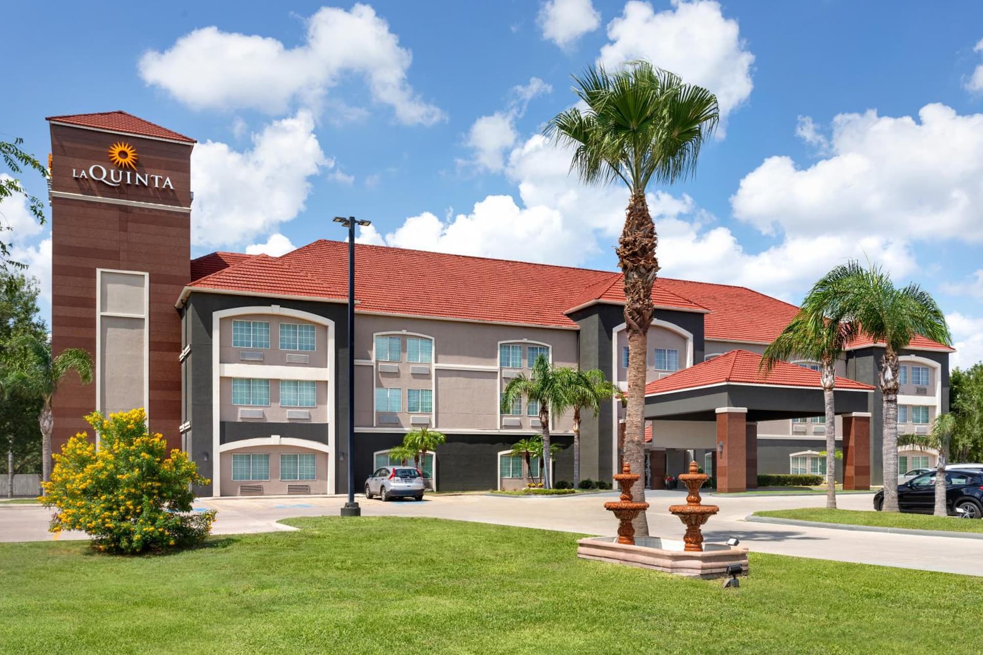 La Quinta by Wyndham Brownsville North gallery photo in Brownsville, TX — image 26