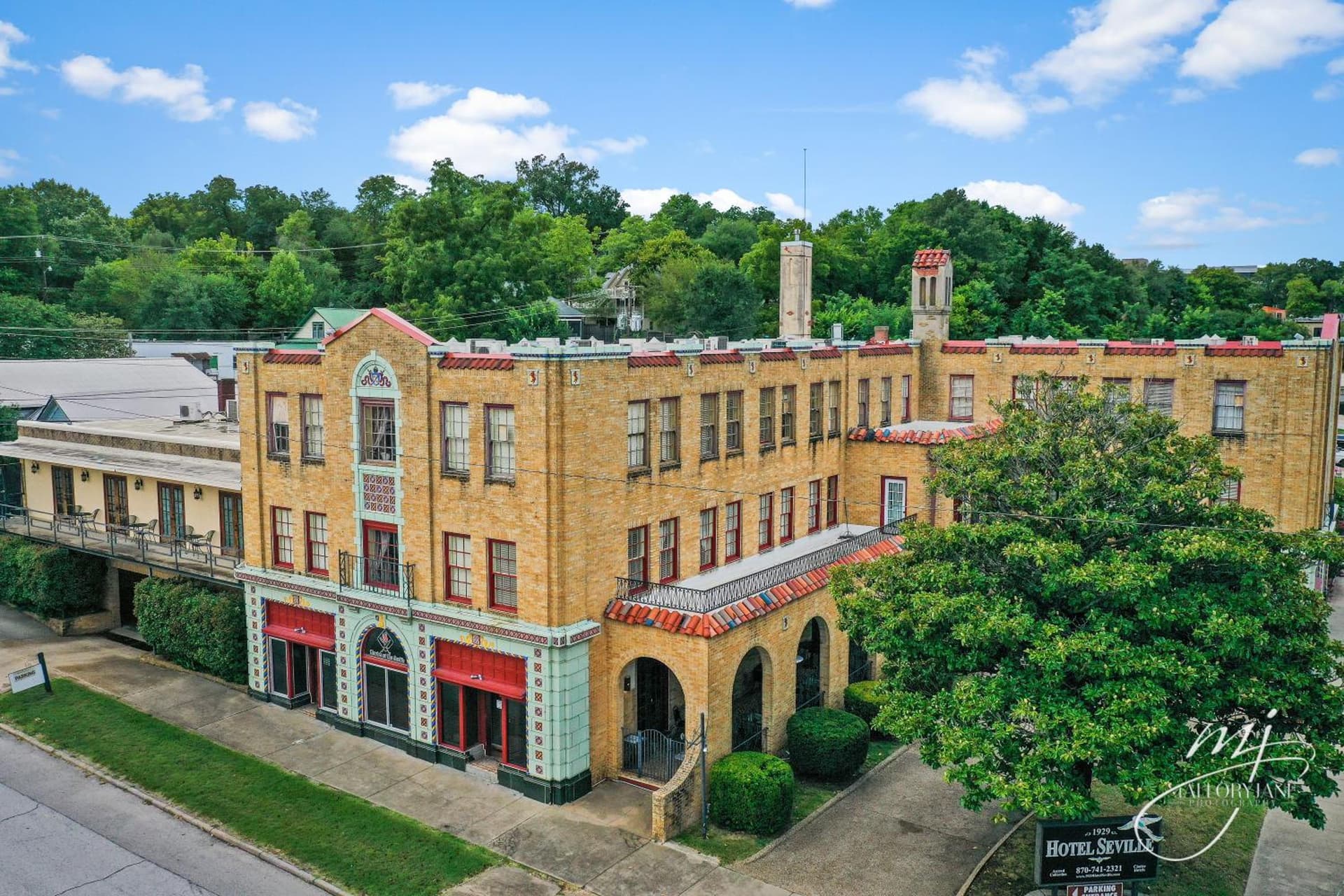Hotel Seville interior in Harrison, AR — gallery photo 2