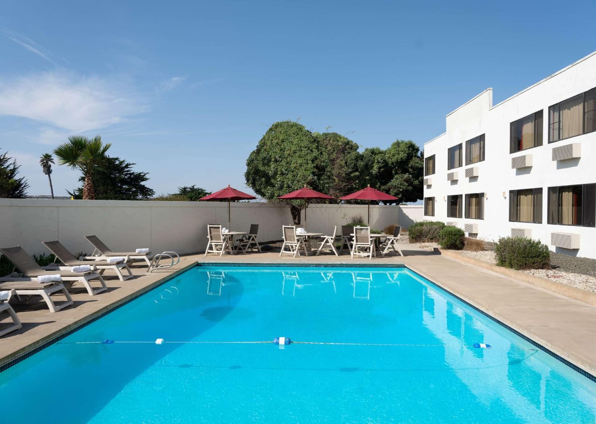 Motel 6-San Simeon, CA - Hearst Castle Area property views in San Simeon, CA — gallery photo 3
