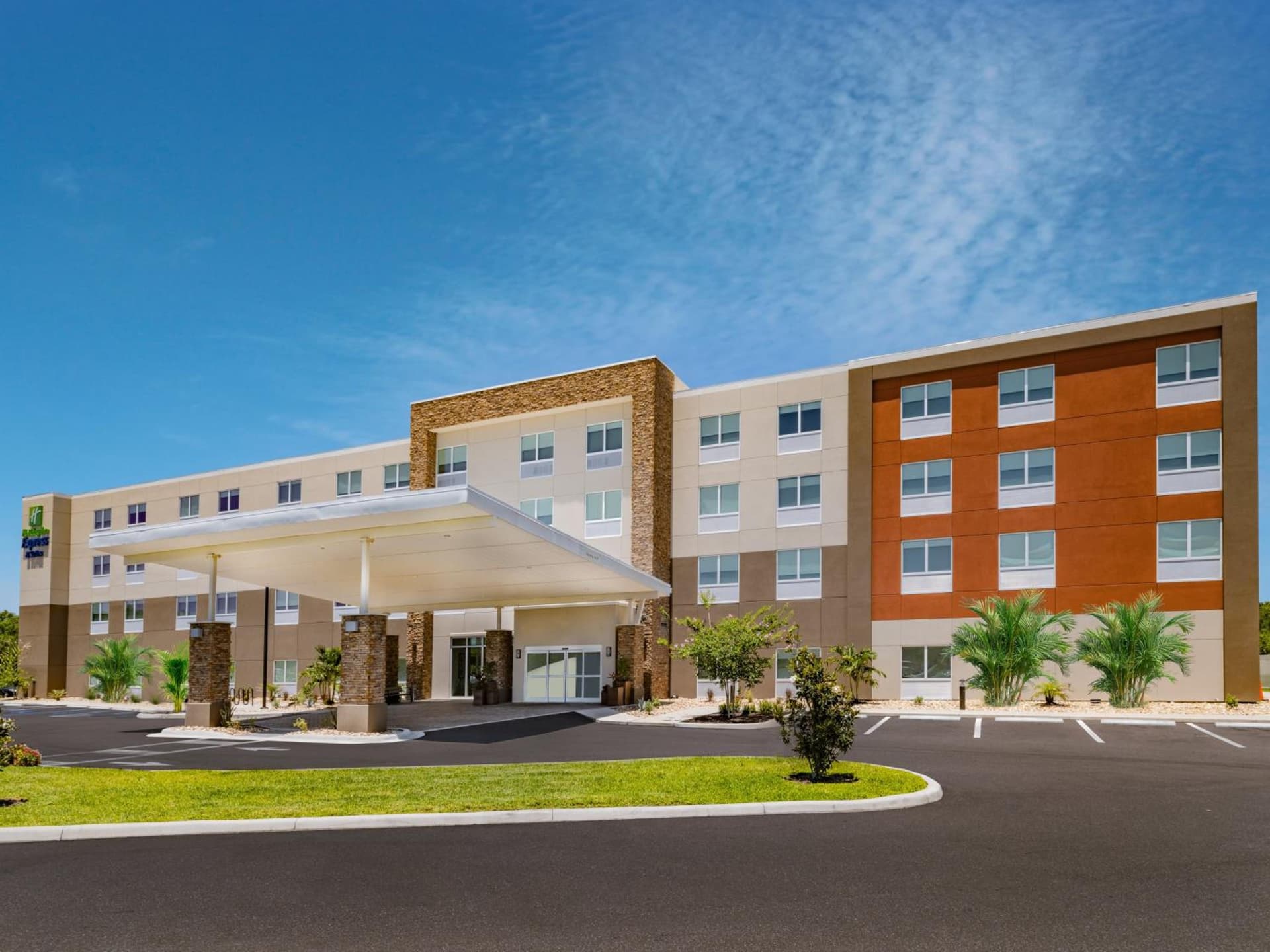 Holiday Inn Express & Suites - Ruskin by IHG interior in Ruskin, FL — gallery photo 2