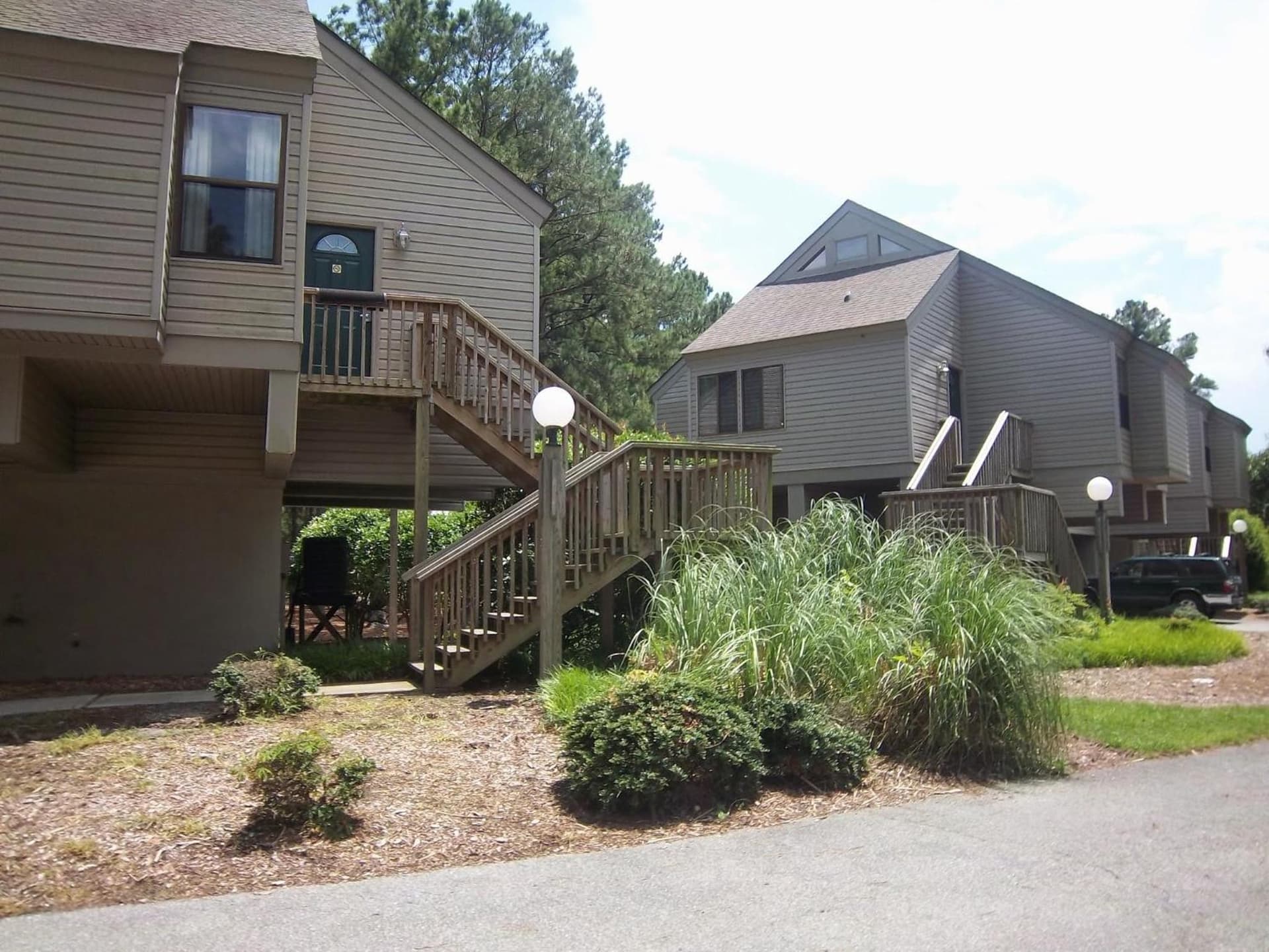 Sandcastle Cove Resort exterior or lobby in New Bern, NC — main listing photo