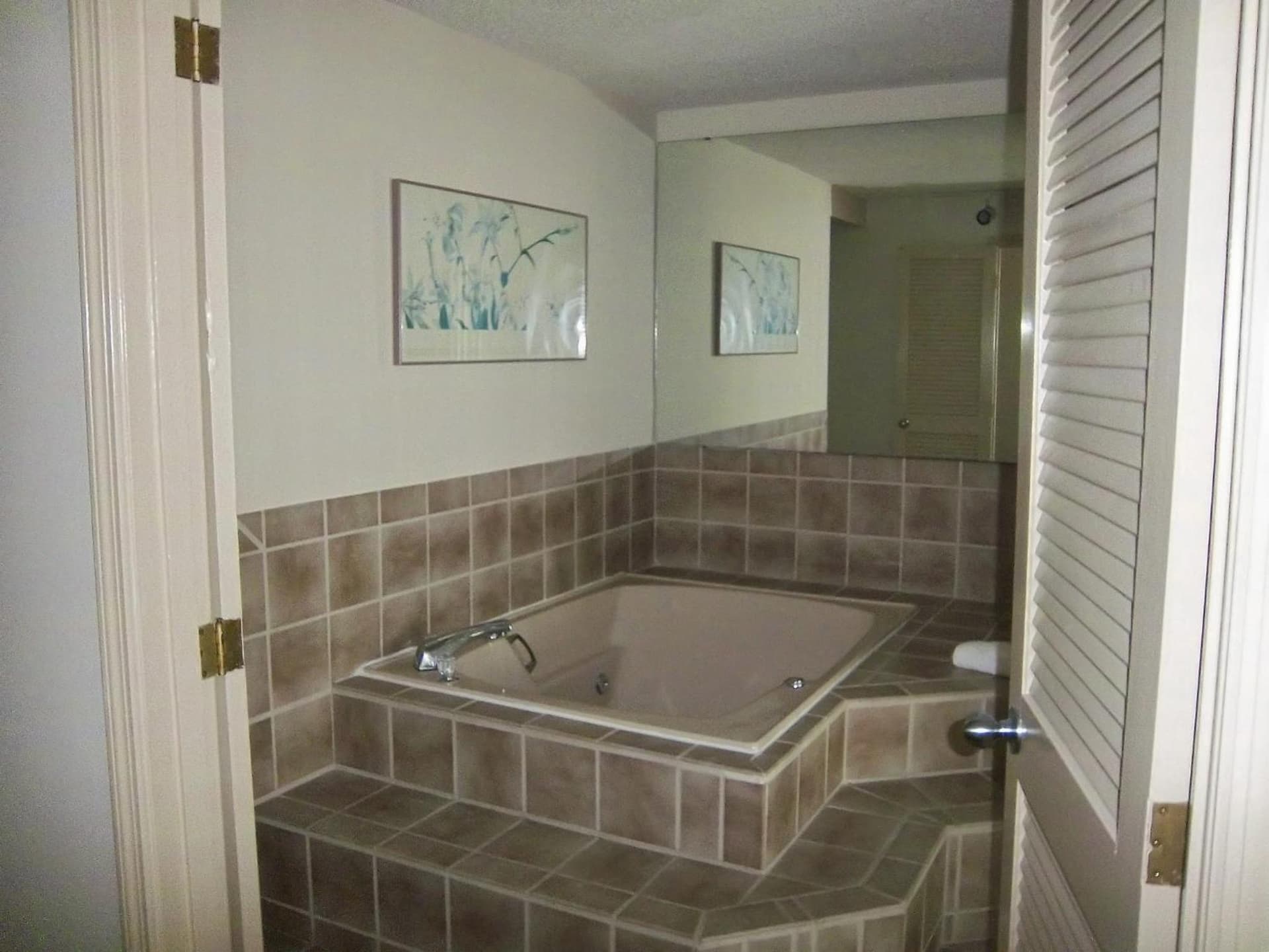 Sandcastle Cove Resort gallery photo in New Bern, NC — image 13