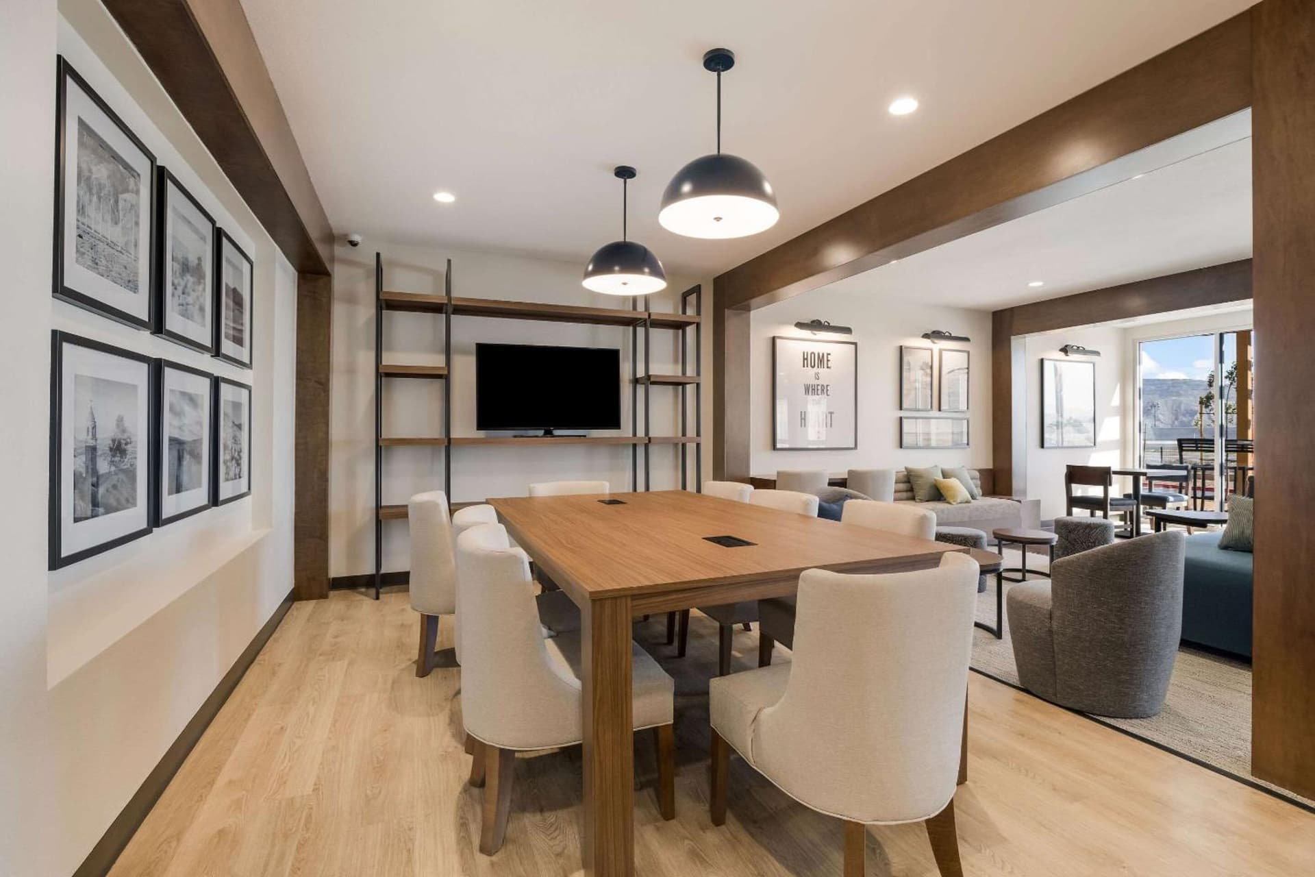 Everhome Suites Corona gallery photo in Corona, CA — image 12