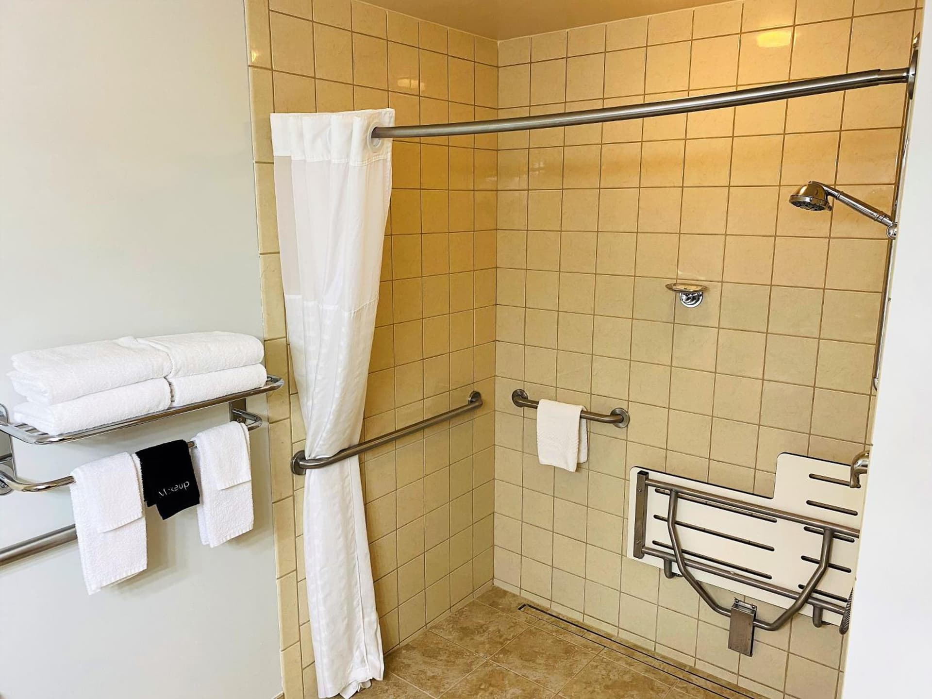 Quality Inn & Suites Sequim at Olympic National Park gallery photo in Sequim, WA — image 29
