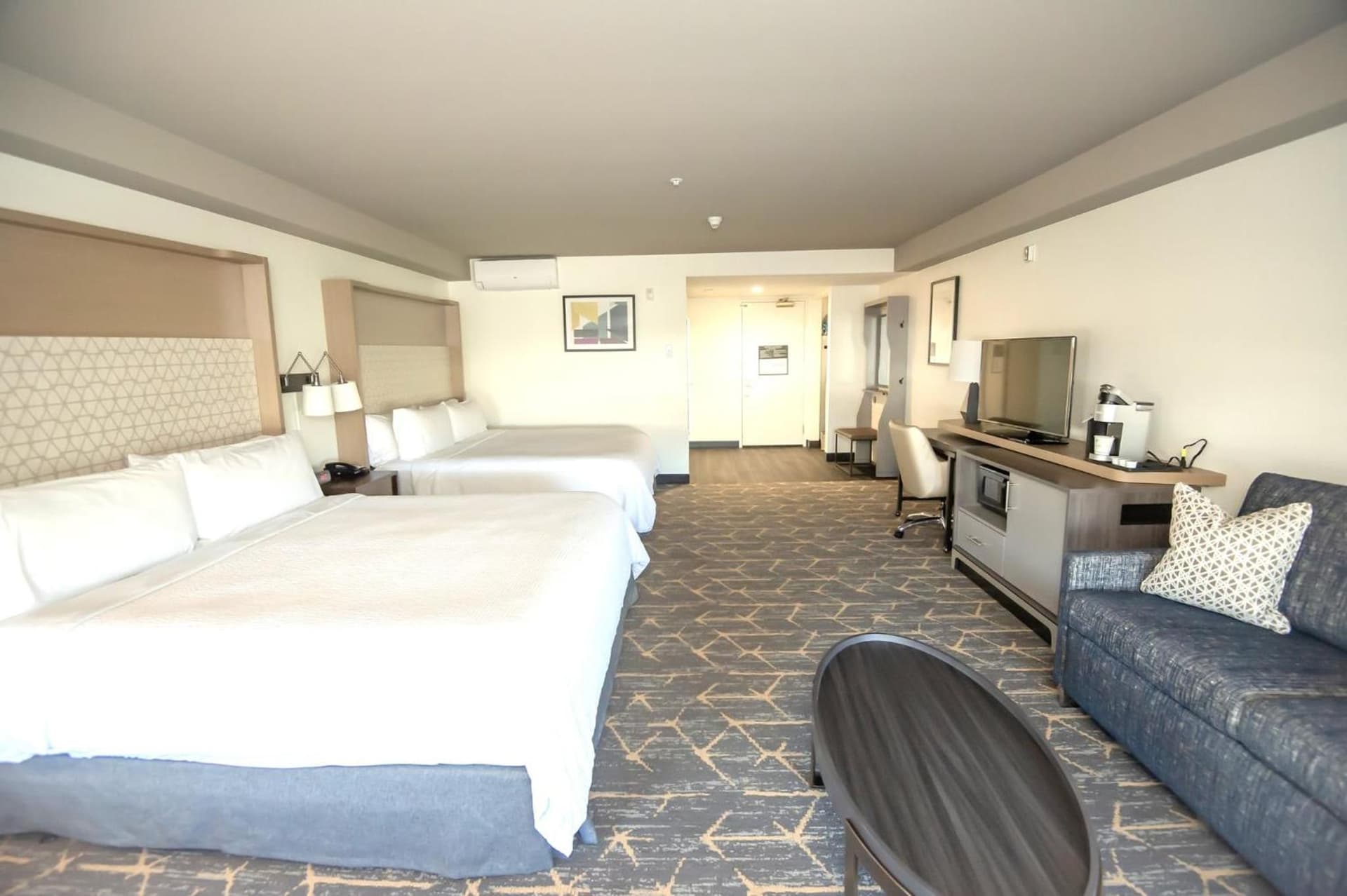 Holiday Inn & Suites Oakland - Airport by IHG gallery photo in Oakland, CA — image 35