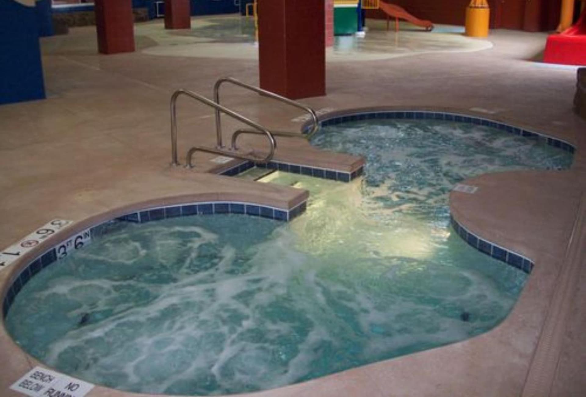 Holiday Inn Omaha Downtown - Waterpark by IHG gallery photo in Omaha, NE — image 27