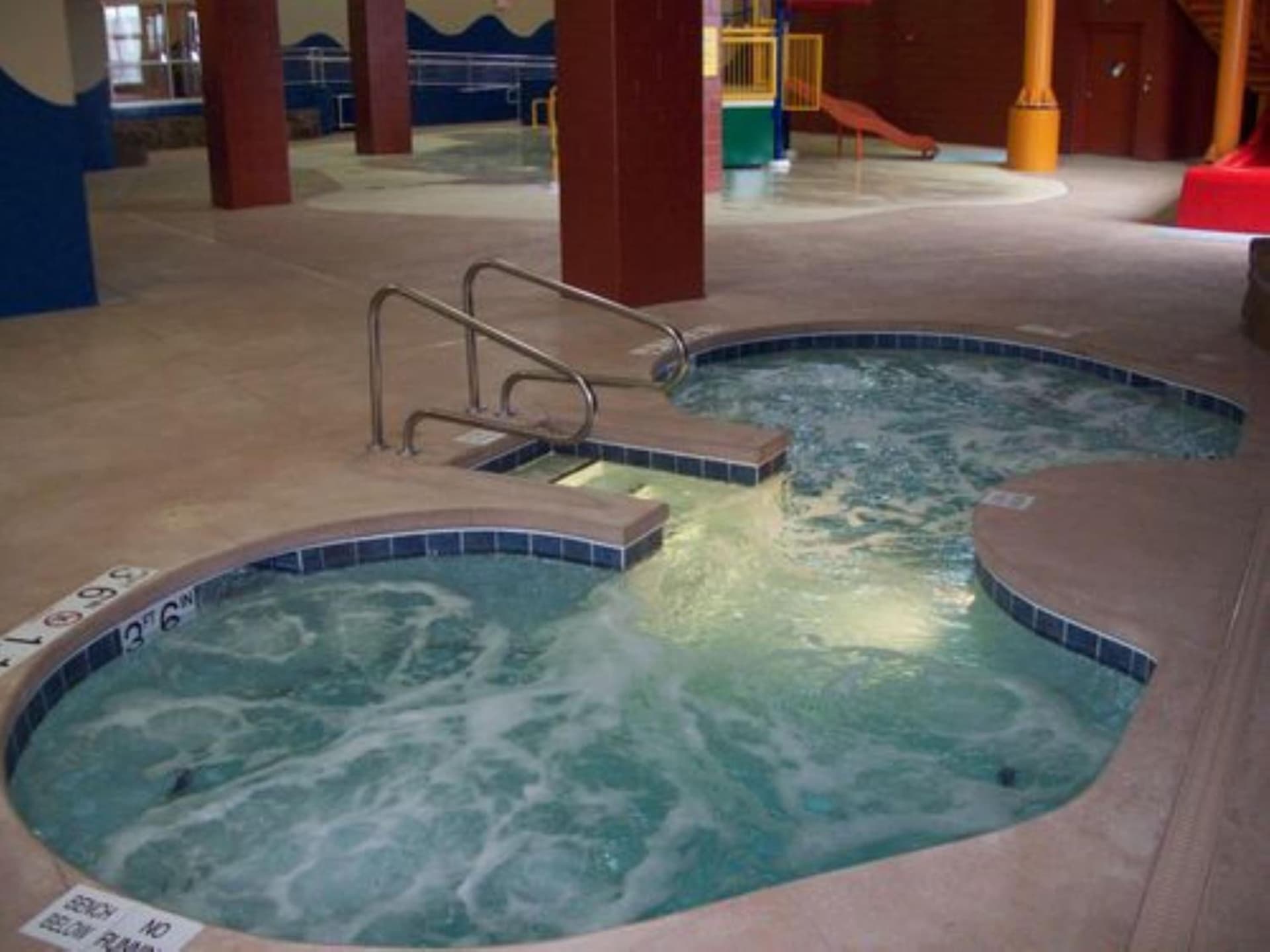 Holiday Inn Omaha Downtown - Waterpark by IHG gallery photo in Omaha, NE — image 55