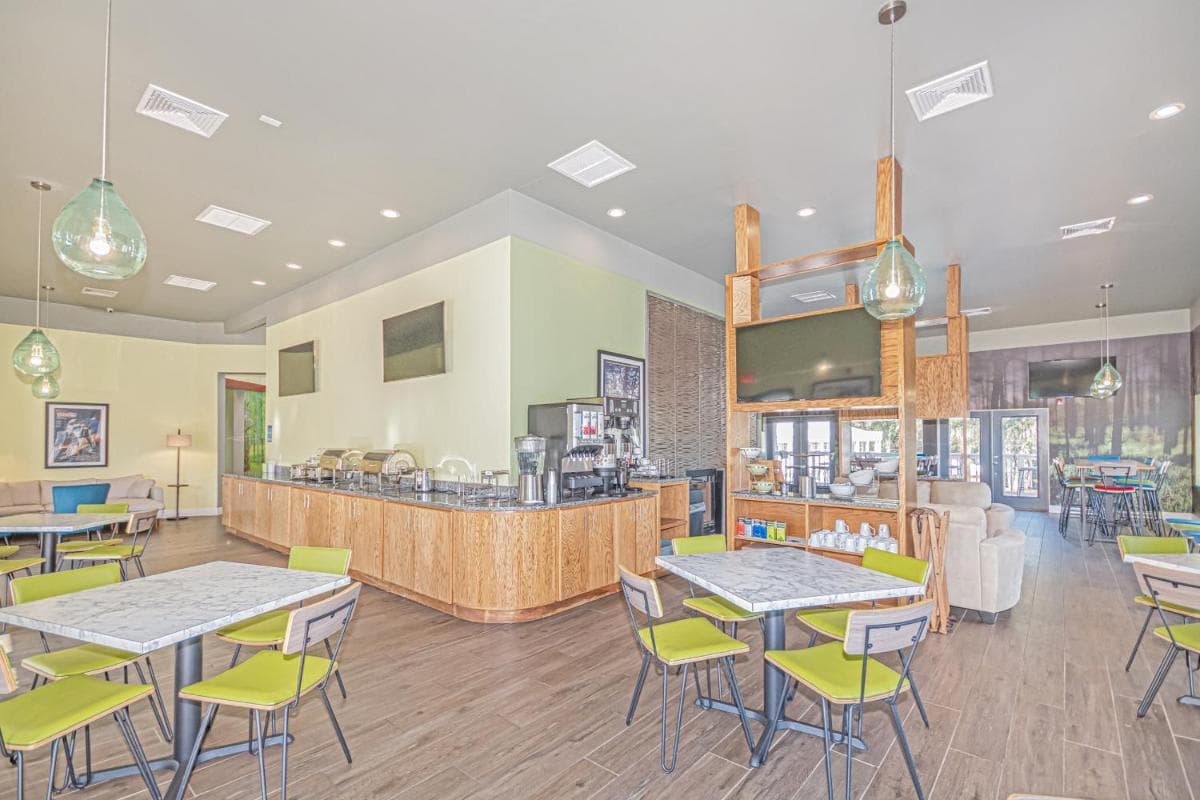 Seven Hills Suites I-10 gallery photo in Tallahassee, FL — image 36