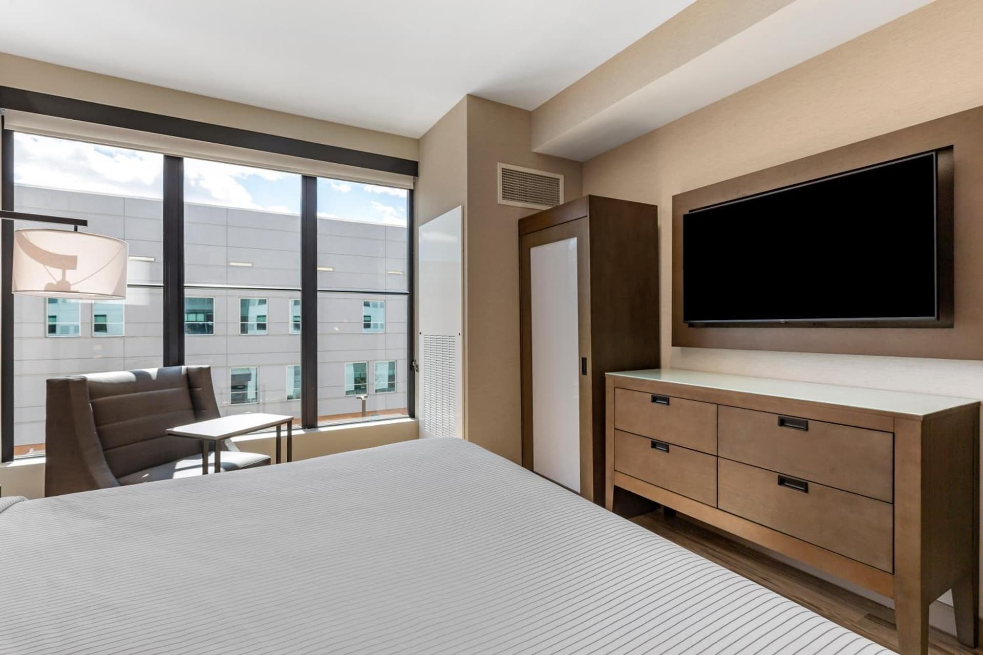 Cambria Hotel New Haven University Area gallery photo in New Haven, CT — image 46