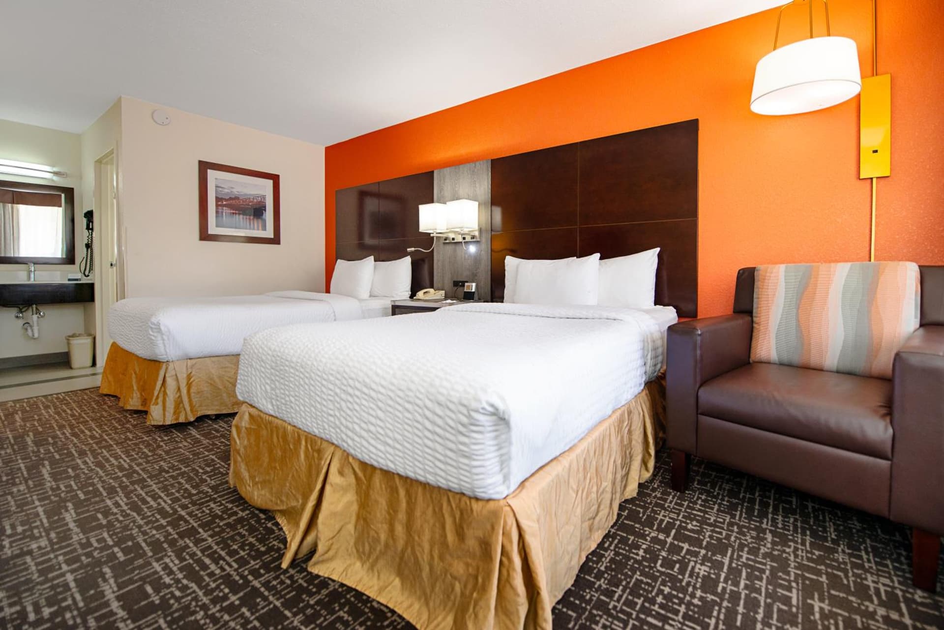 New Hope Inn & Suites gallery photo in New Hope, PA — image 36