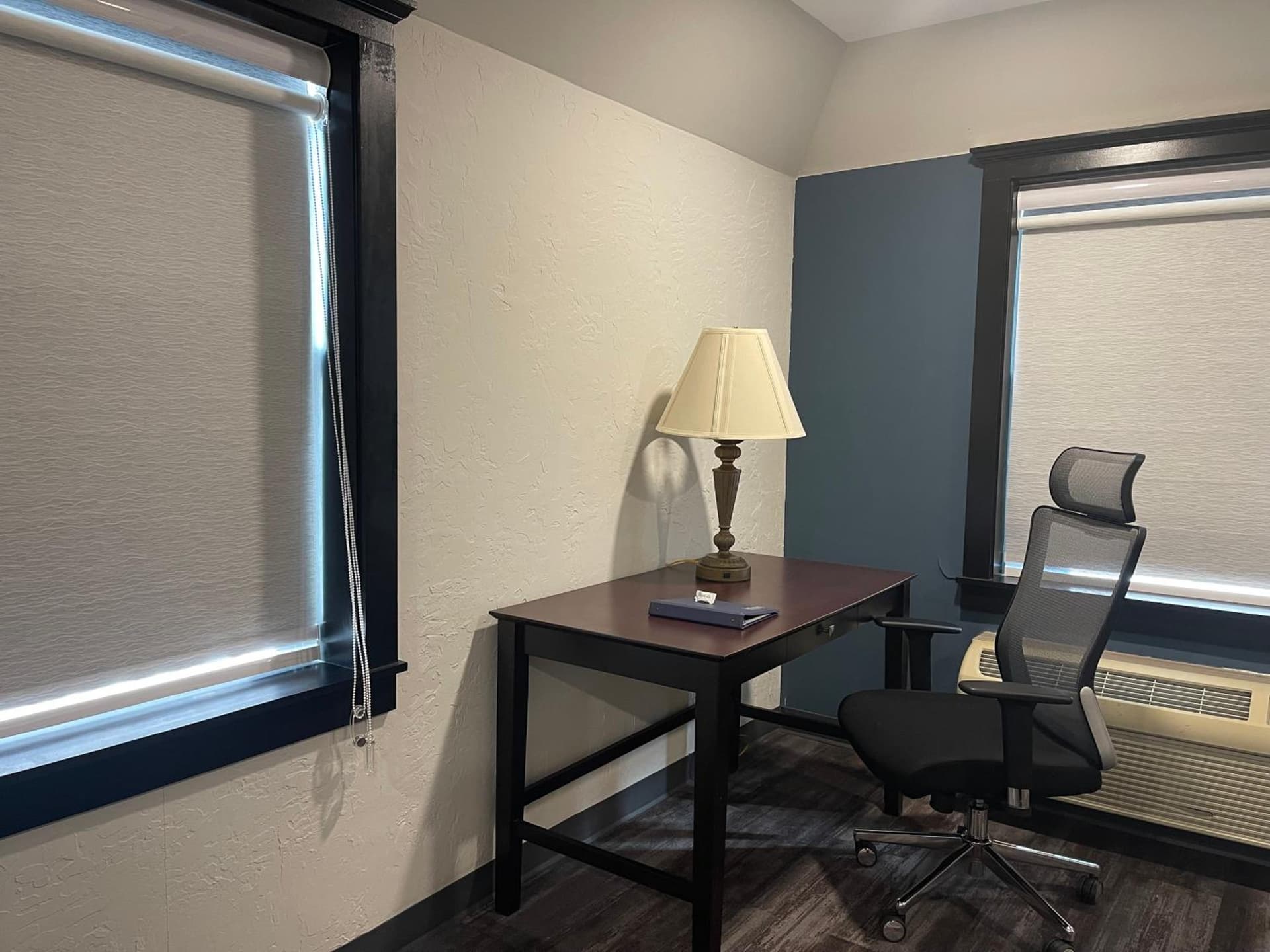 Chateau Hotel and Conference Center gallery photo in Bloomington, IL — image 77
