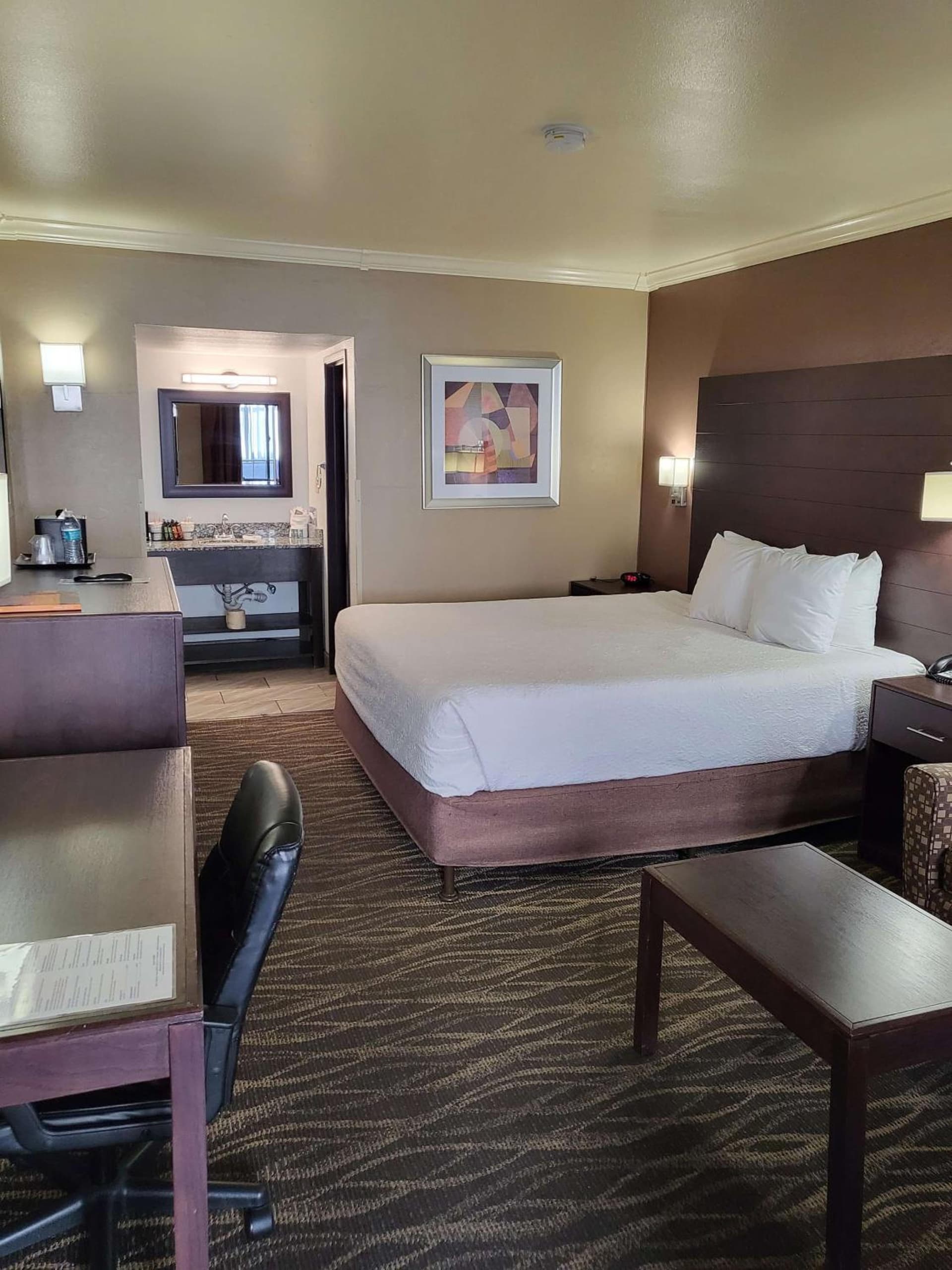 Best Western InnSuites Tucson Foothills Hotel & Suites gallery photo in Tucson, AZ — image 42