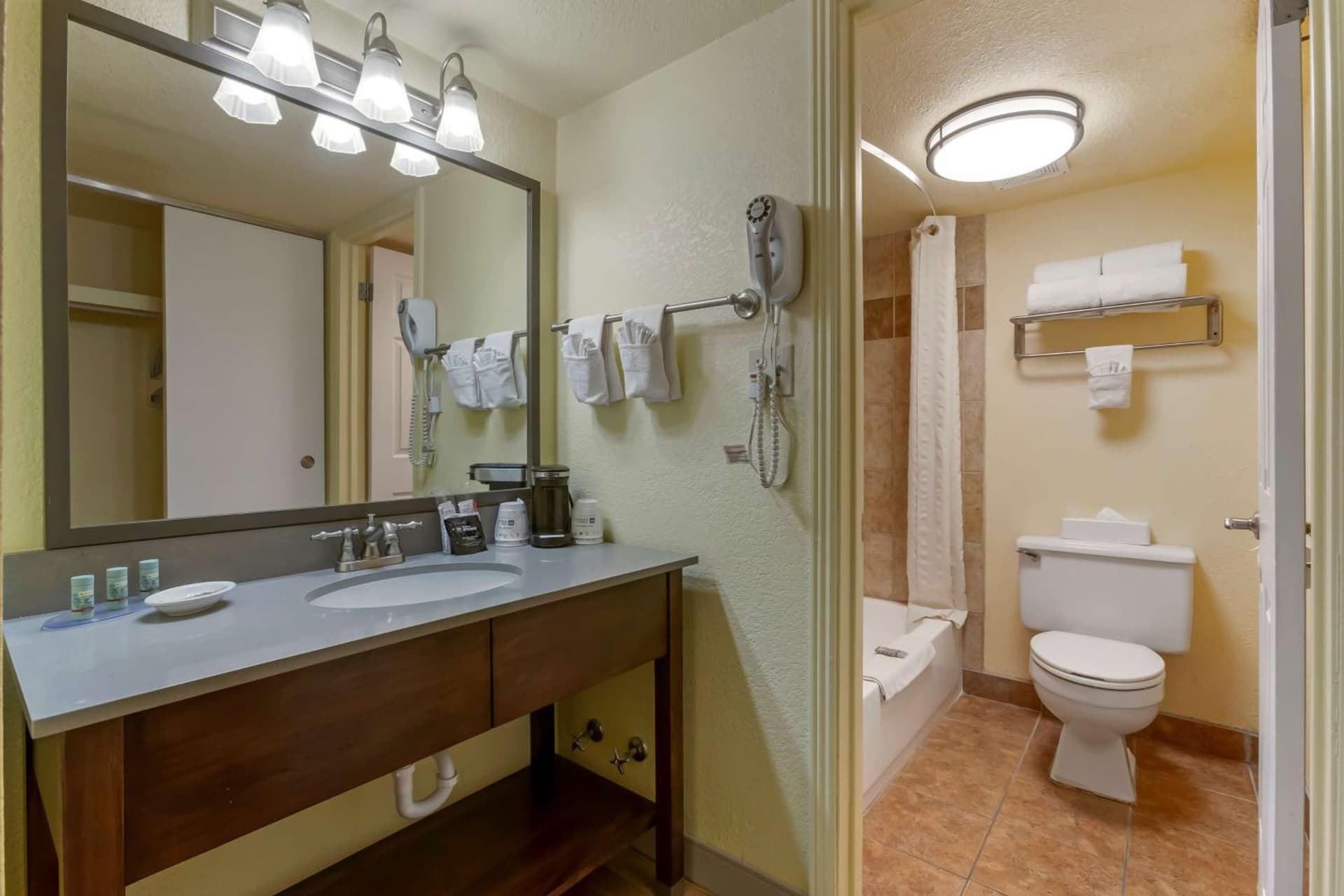 Best Western Phoenix Goodyear Inn gallery photo in Goodyear, AZ — image 15