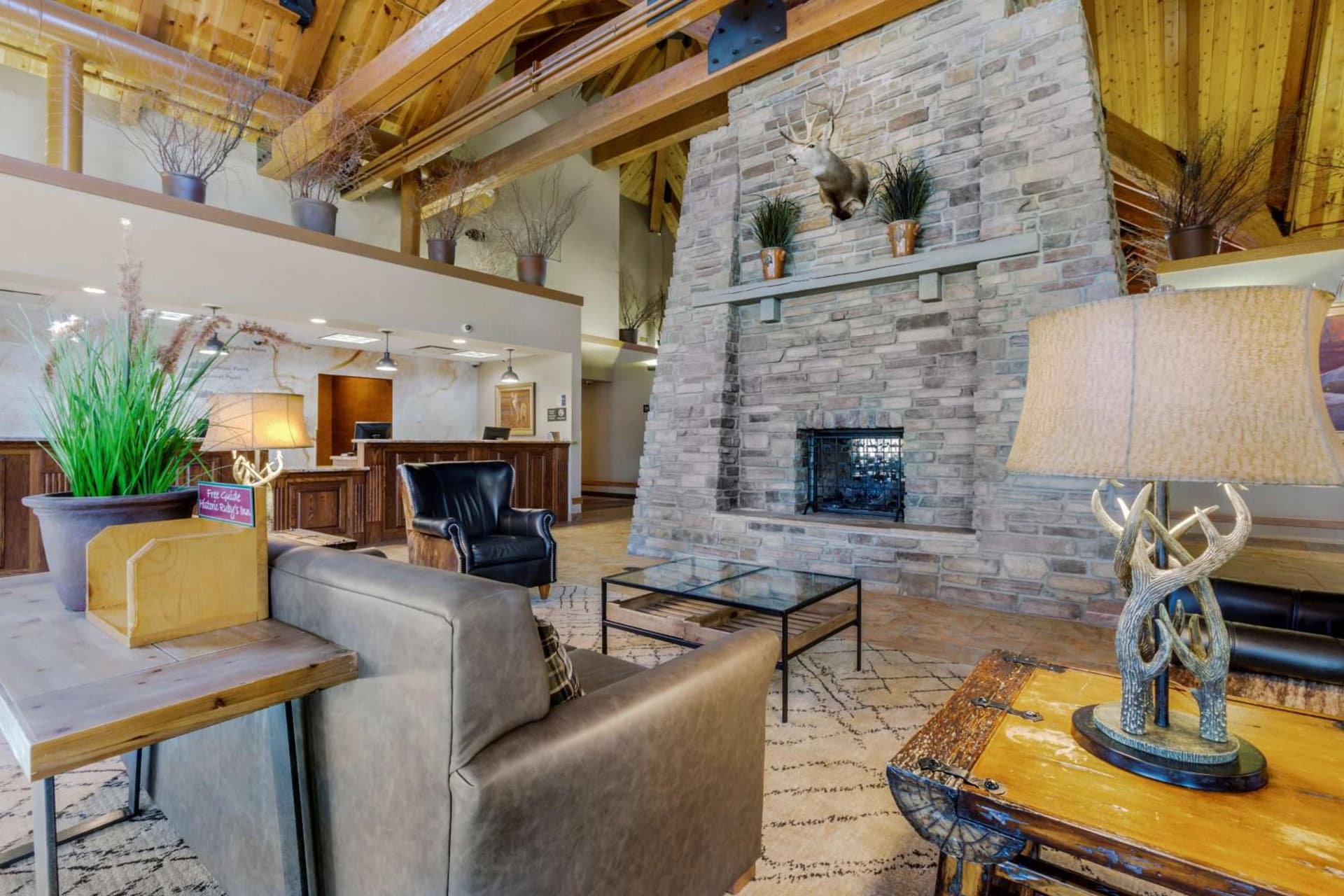 Best Western PLUS Bryce Canyon Grand Hotel interior in Bryce Canyon, UT — gallery photo 2