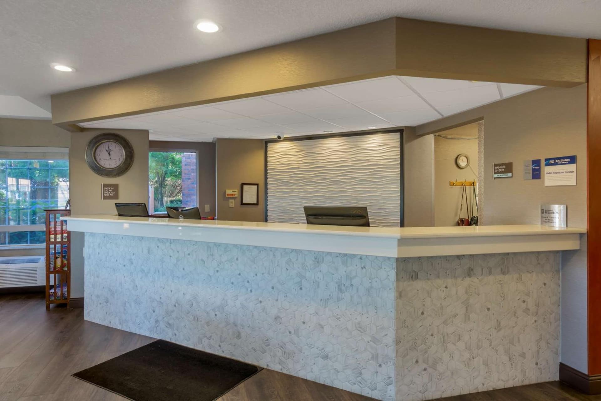 Best Western Plus Park Place Inn & Suites gallery photo in Chehalis, WA — image 31