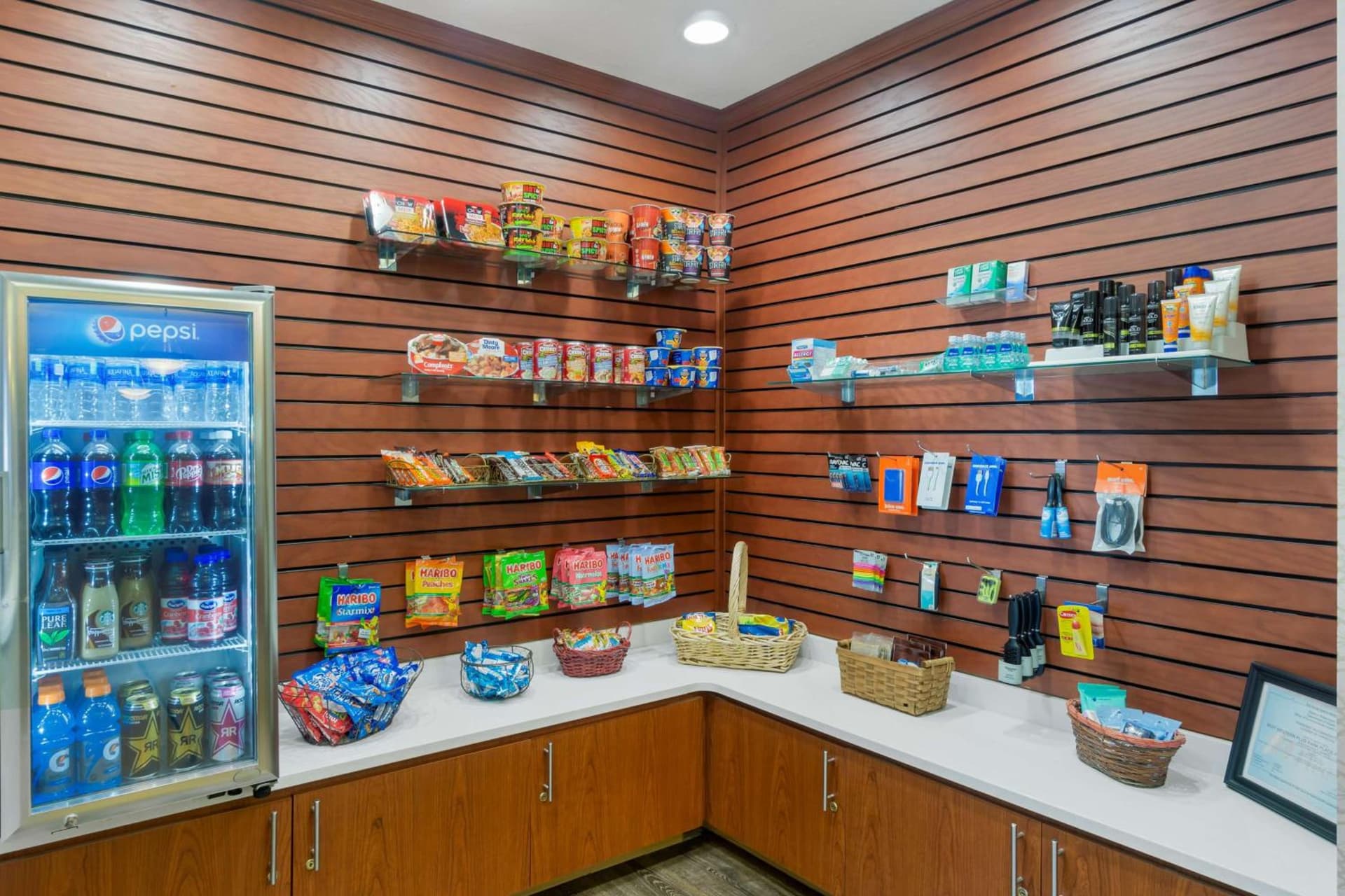 Best Western Plus Park Place Inn & Suites gallery photo in Chehalis, WA — image 17