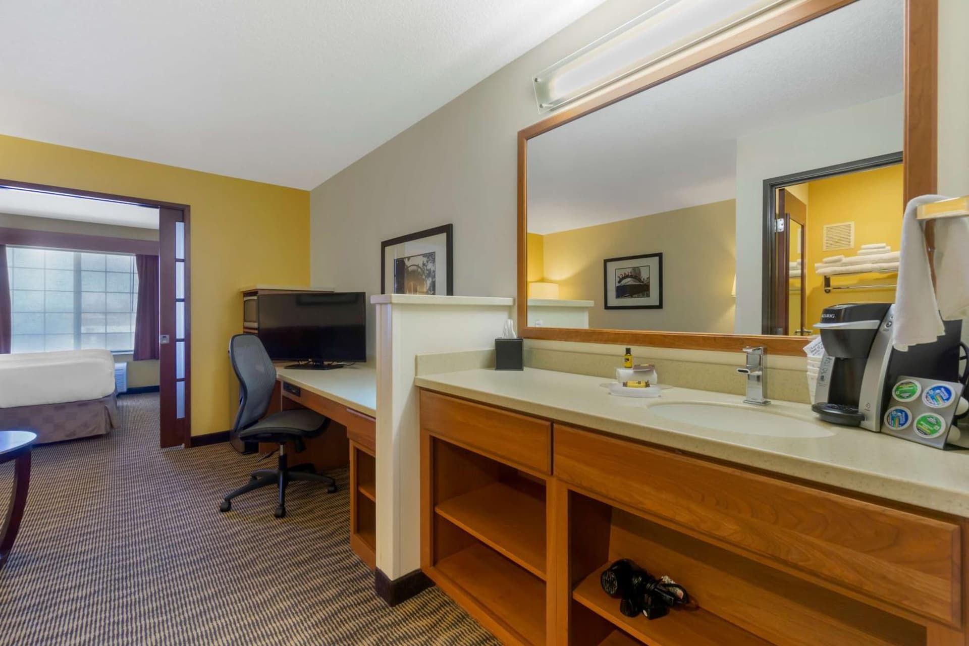 Best Western Plus Park Place Inn & Suites gallery photo in Chehalis, WA — image 16