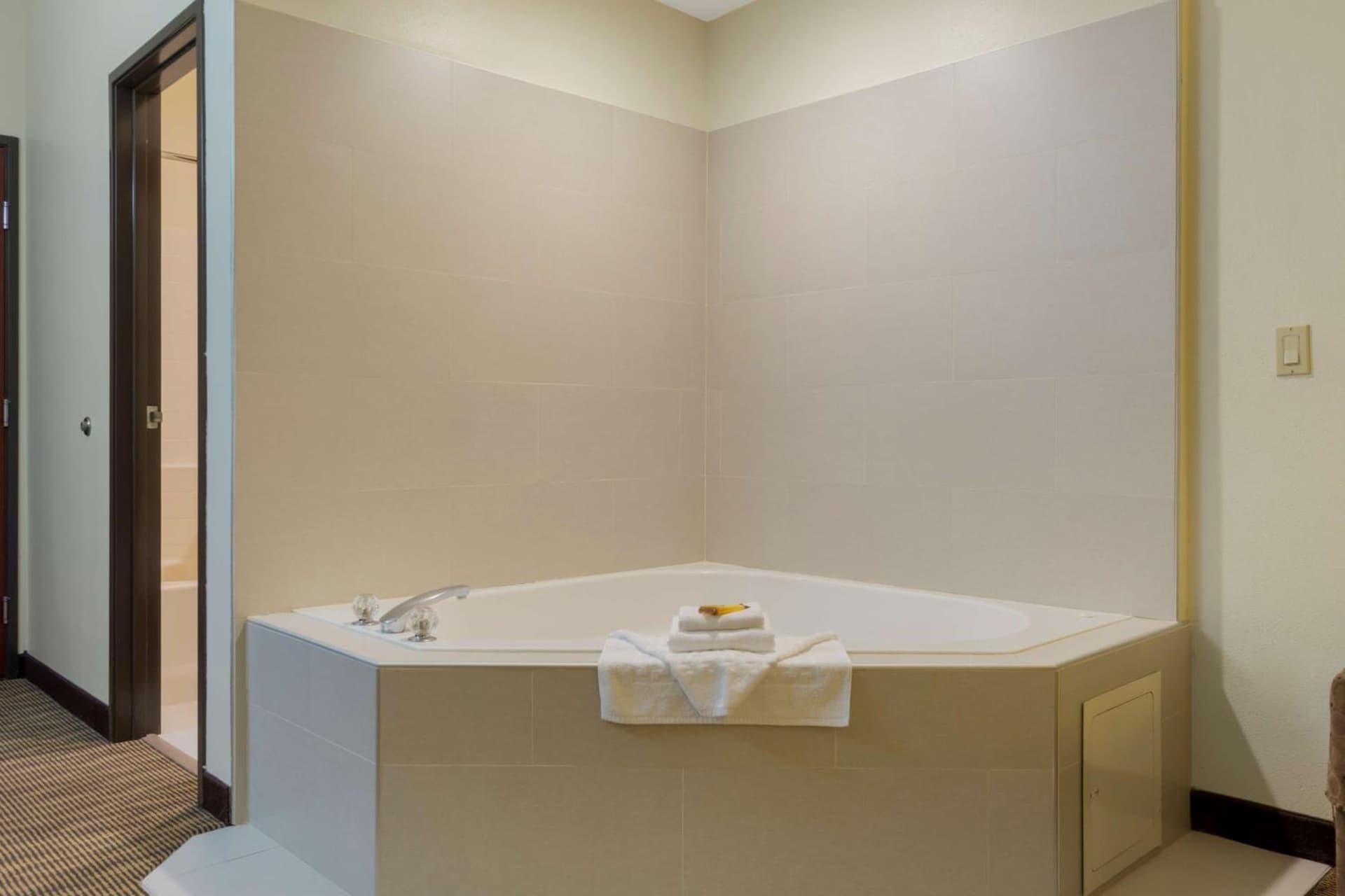 Best Western Plus Park Place Inn & Suites gallery photo in Chehalis, WA — image 24