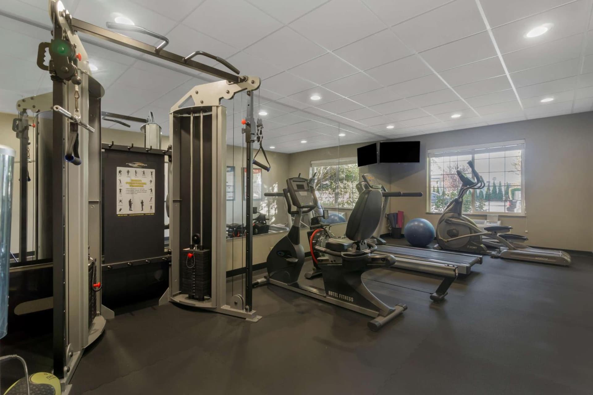 Best Western Plus Park Place Inn & Suites gallery photo in Chehalis, WA — image 18