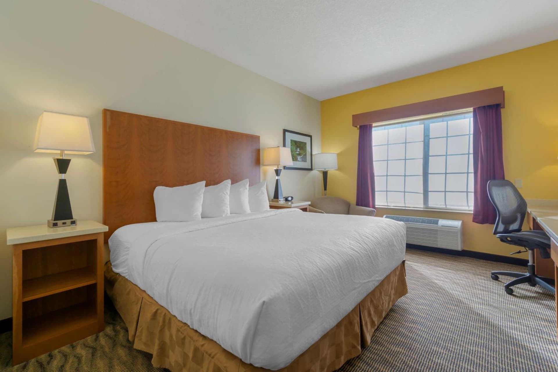 Best Western Plus Park Place Inn & Suites gallery photo in Chehalis, WA — image 9