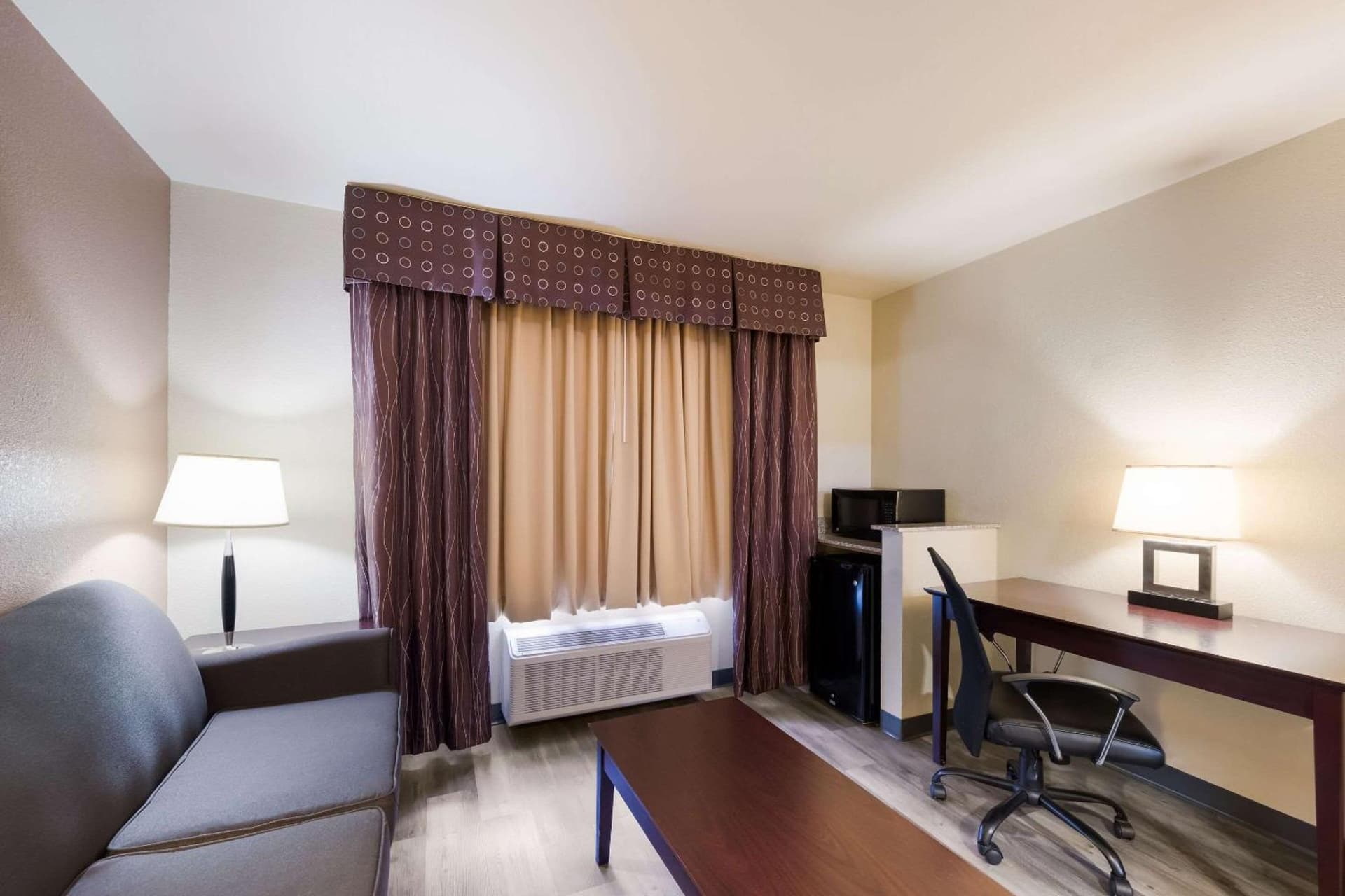 Quality Inn & Suites Terrell gallery photo in Terrell, TX — image 41