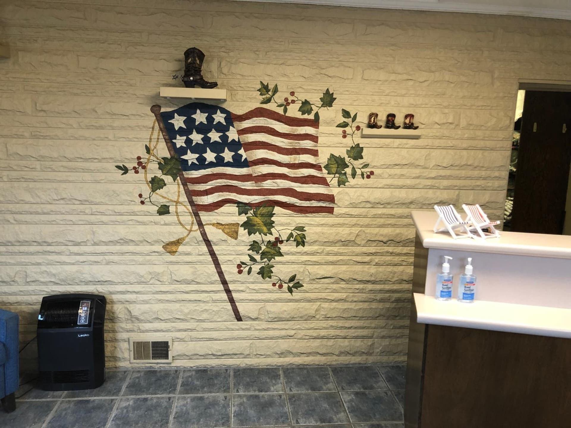 Motel Boutique by Wolf Inn property views in Milan, OH — gallery photo 3