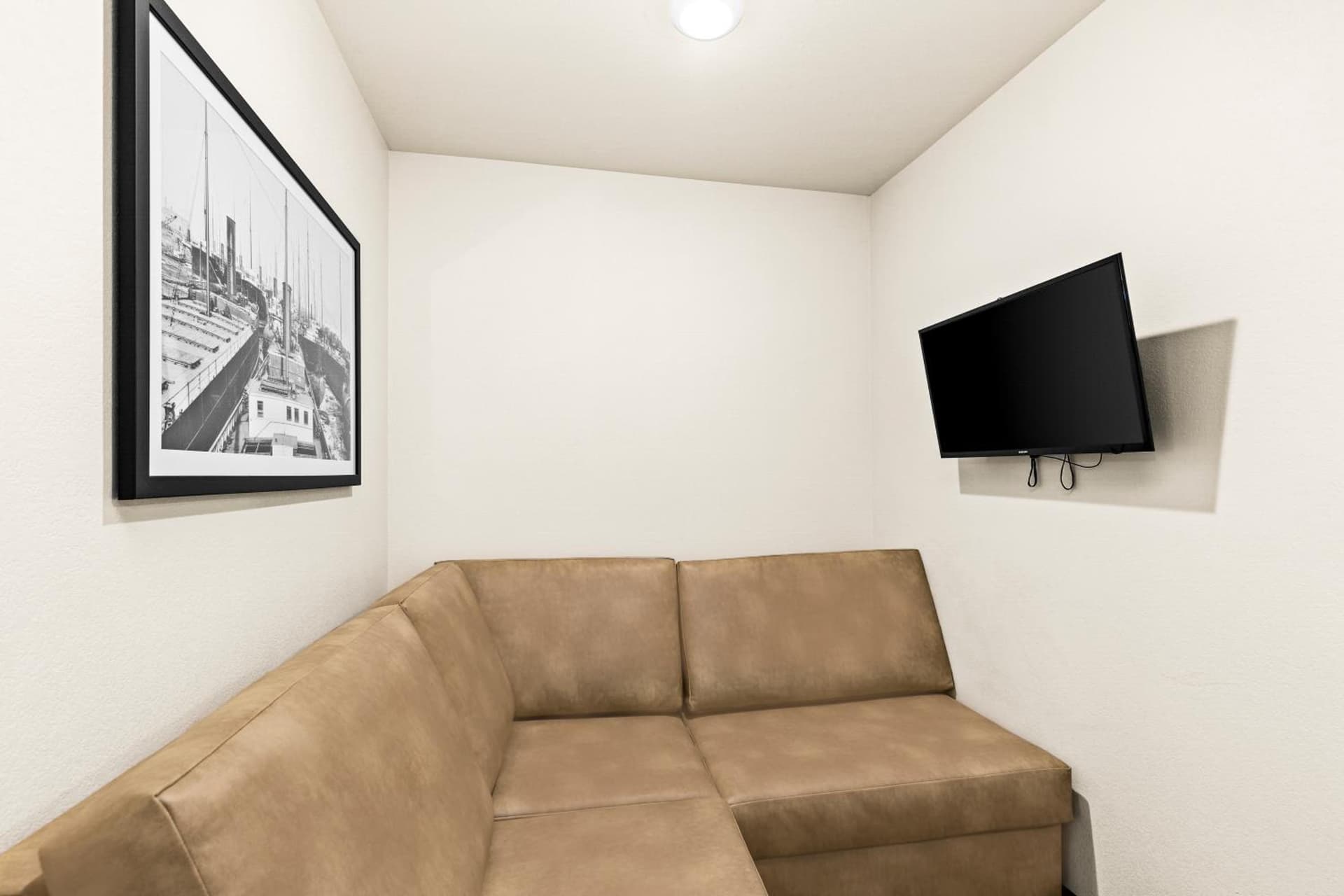 Cobblestone Hotel & Suites - Superior Duluth gallery photo in Superior, WI — image 30