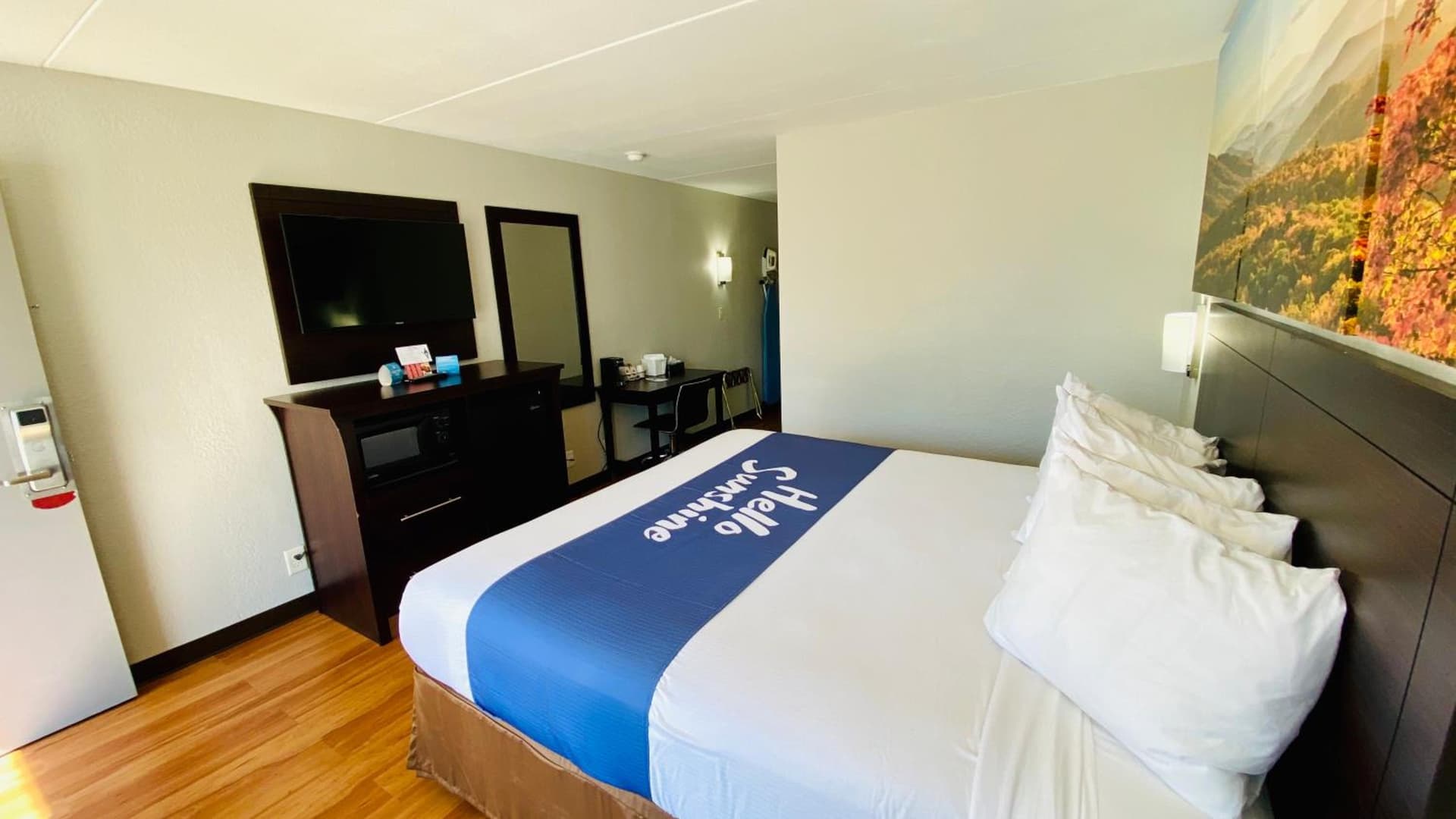Days Inn by Wyndham Maysville Kentucky interior in Maysville, KY — gallery photo 2