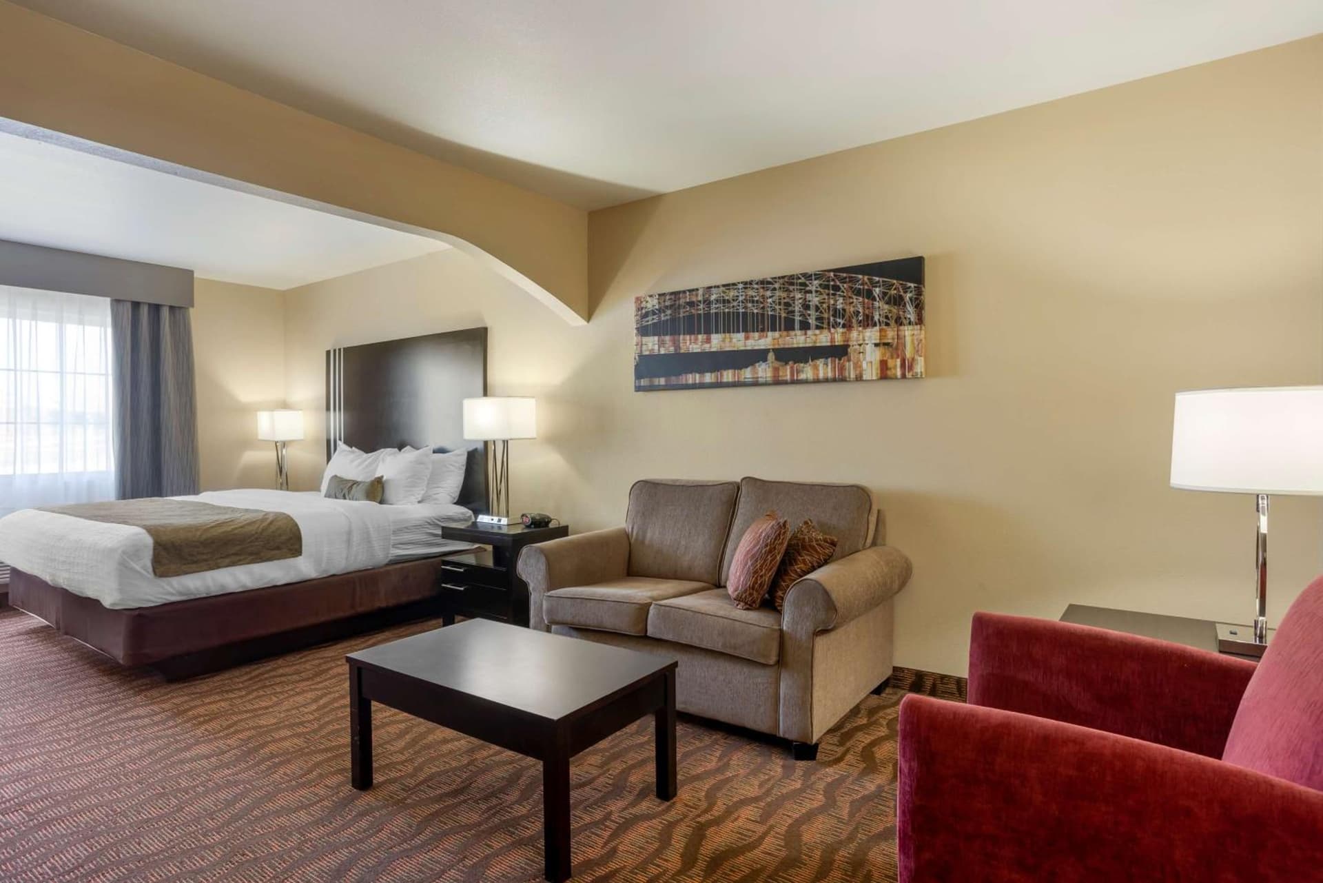 Best Western Plus Capital Inn property views in Jefferson City, MO — gallery photo 3