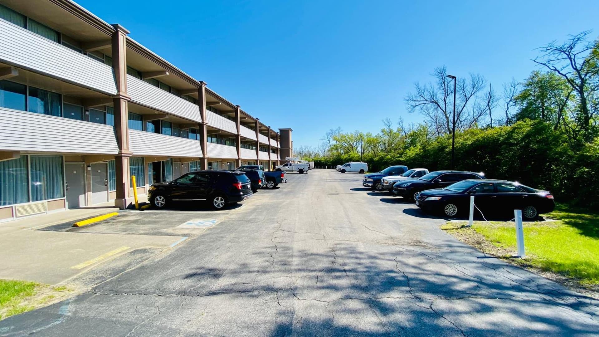 Days Inn by Wyndham Maysville Kentucky property views in Maysville, KY — gallery photo 3