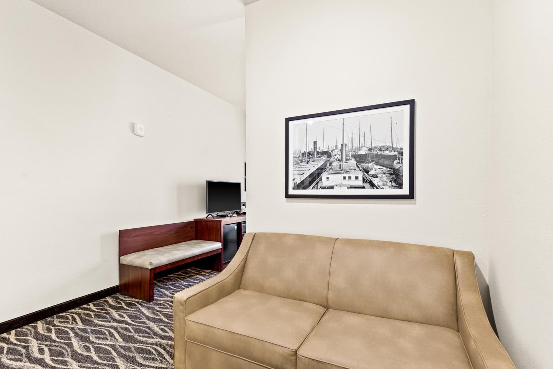 Cobblestone Hotel & Suites - Superior Duluth gallery photo in Superior, WI — image 10