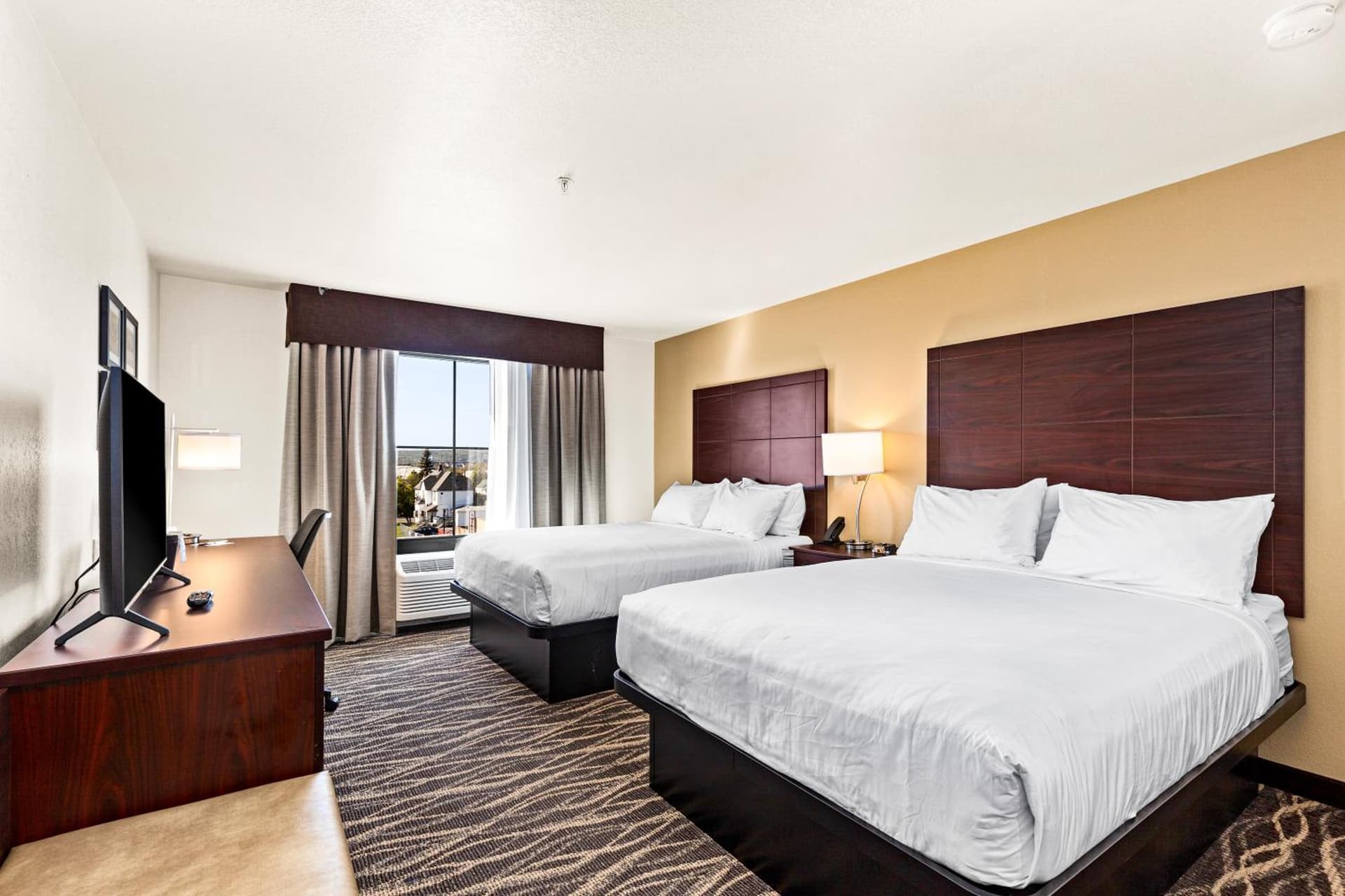 Cobblestone Hotel & Suites - Superior Duluth gallery photo in Superior, WI — image 6