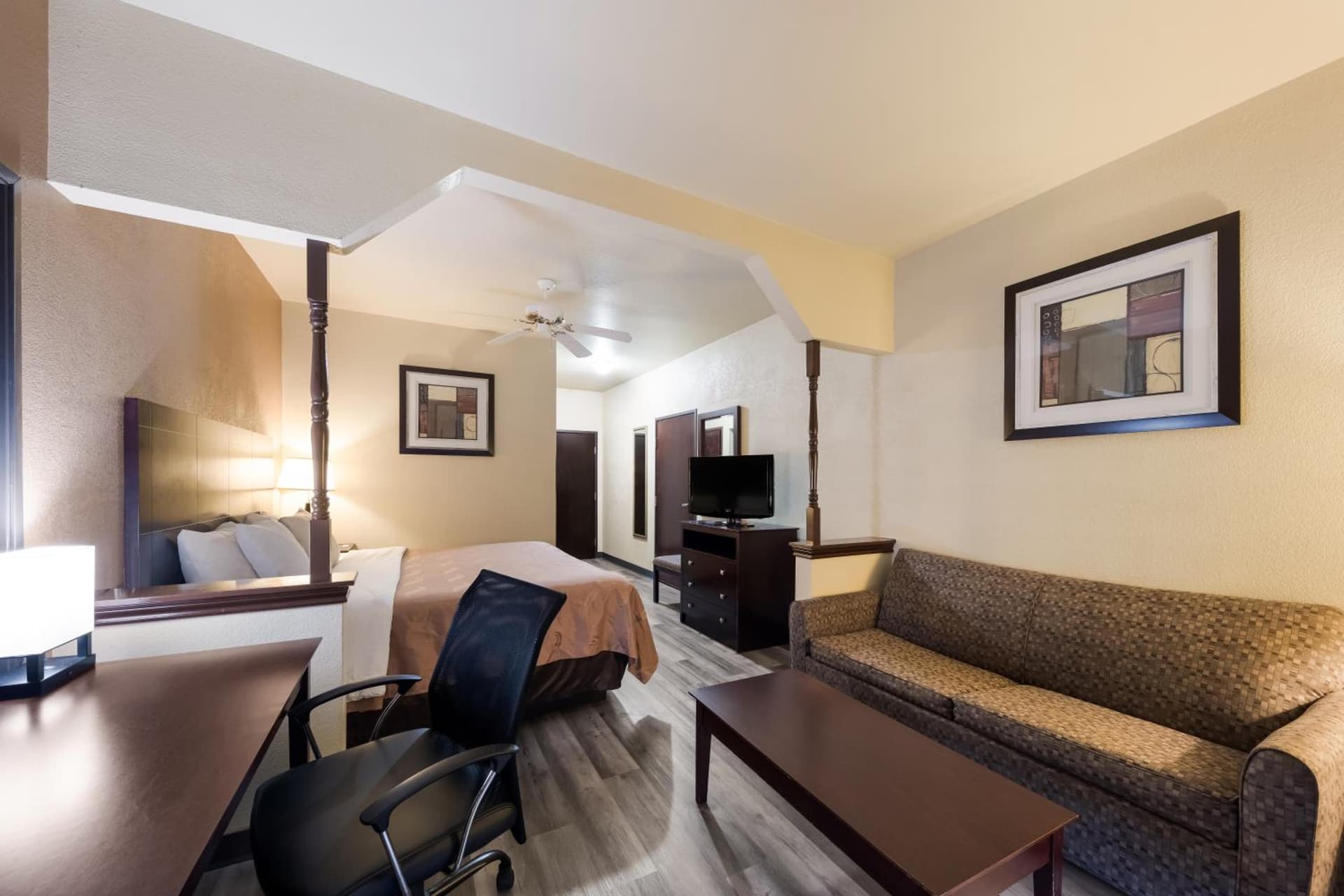 Quality Inn & Suites Terrell gallery photo in Terrell, TX — image 32