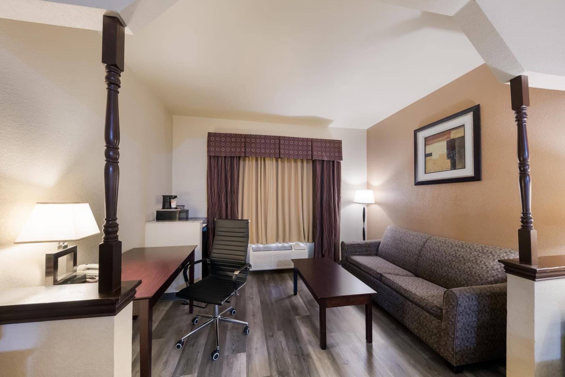 Quality Inn & Suites Terrell gallery photo in Terrell, TX — image 5