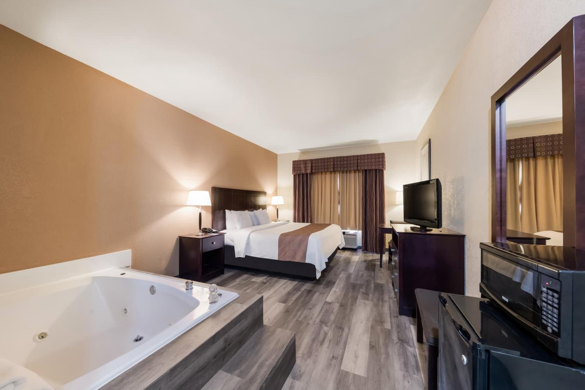 Quality Inn & Suites Terrell gallery photo in Terrell, TX — image 15