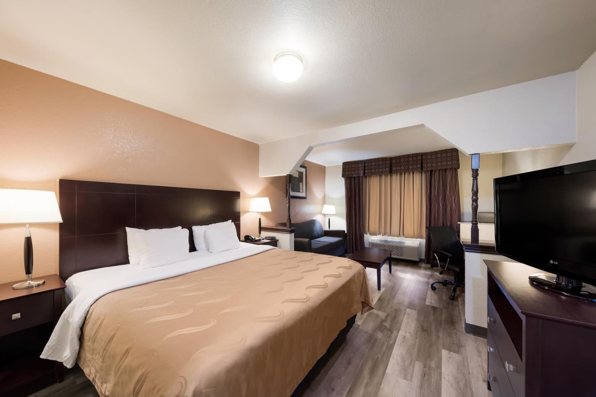 Quality Inn & Suites Terrell gallery photo in Terrell, TX — image 46
