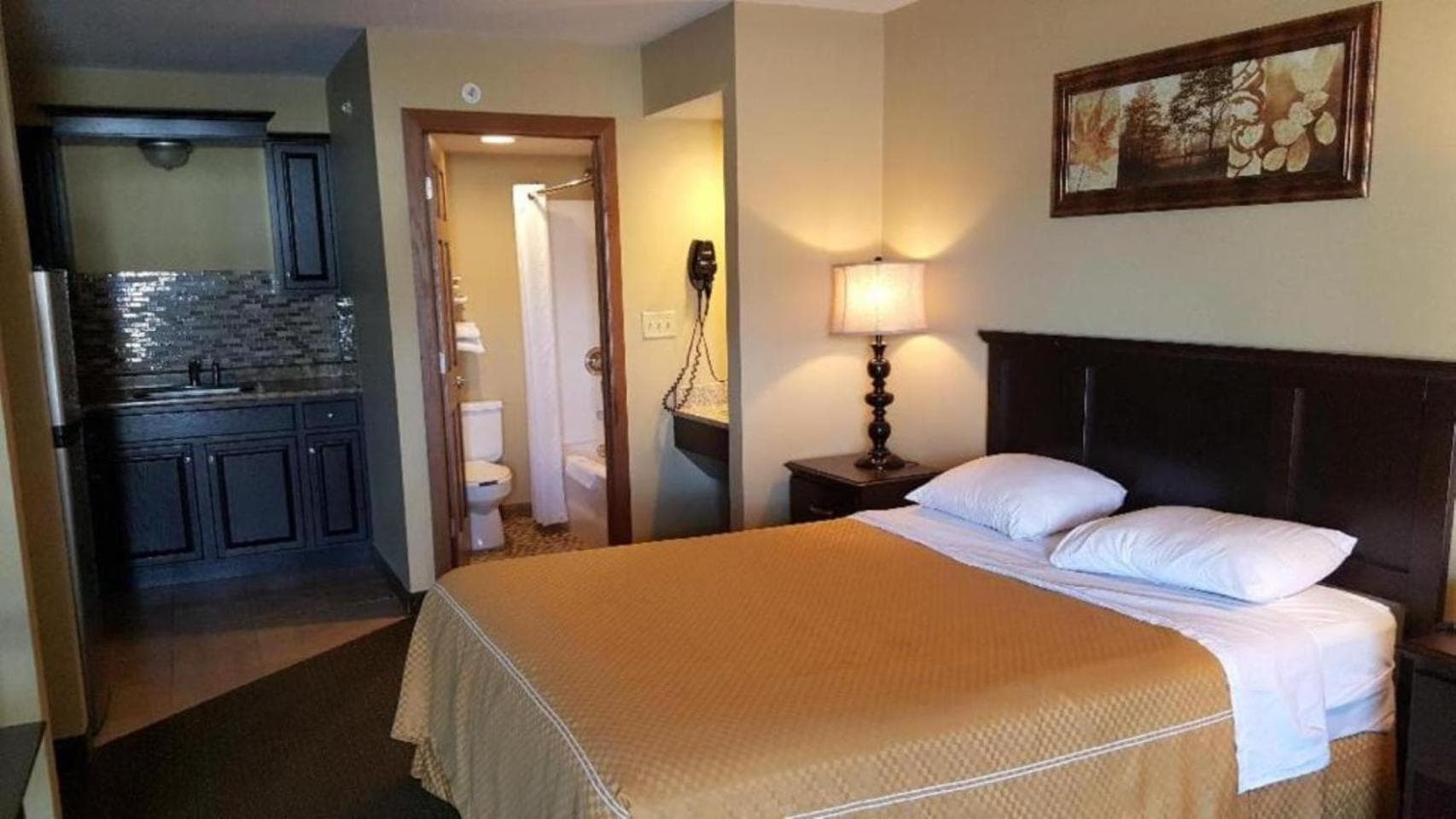 Jackson Town House Inn property views in Jackson, MO — gallery photo 3