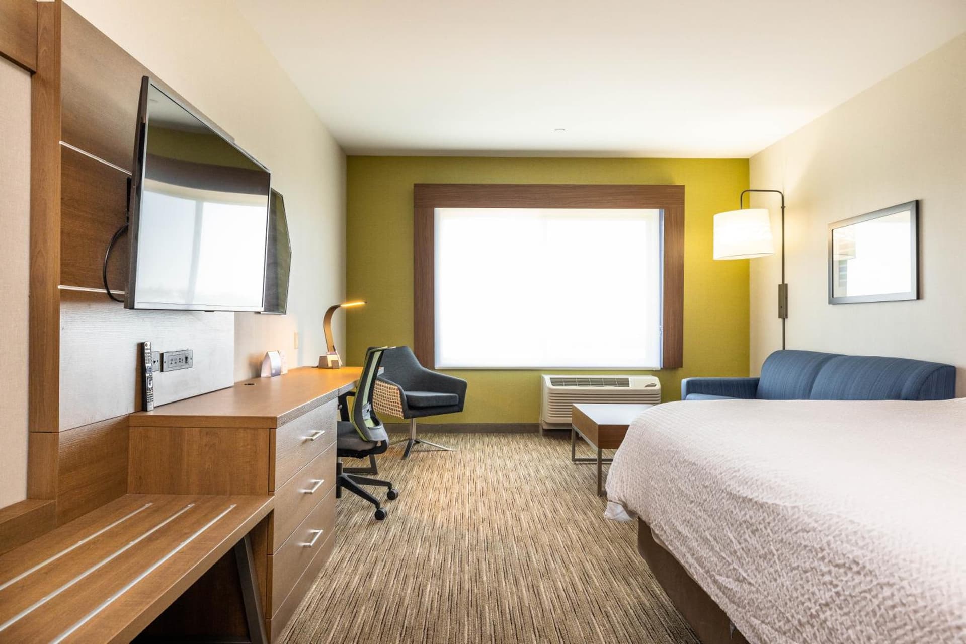 Holiday Inn Express & Suites - San Jose Silicon Valley by IHG interior in San Jose, CA — gallery photo 2