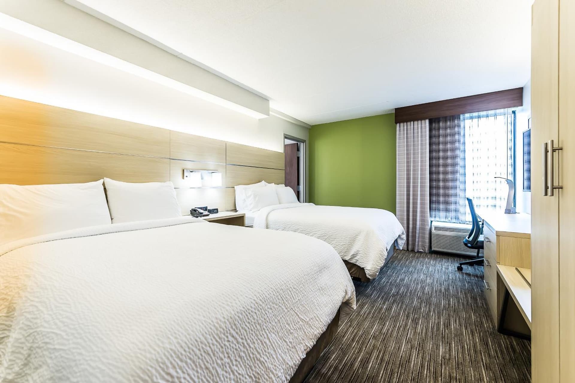 Holiday Inn Express Flint-Campus Area by IHG gallery photo in Flint, MI — image 39