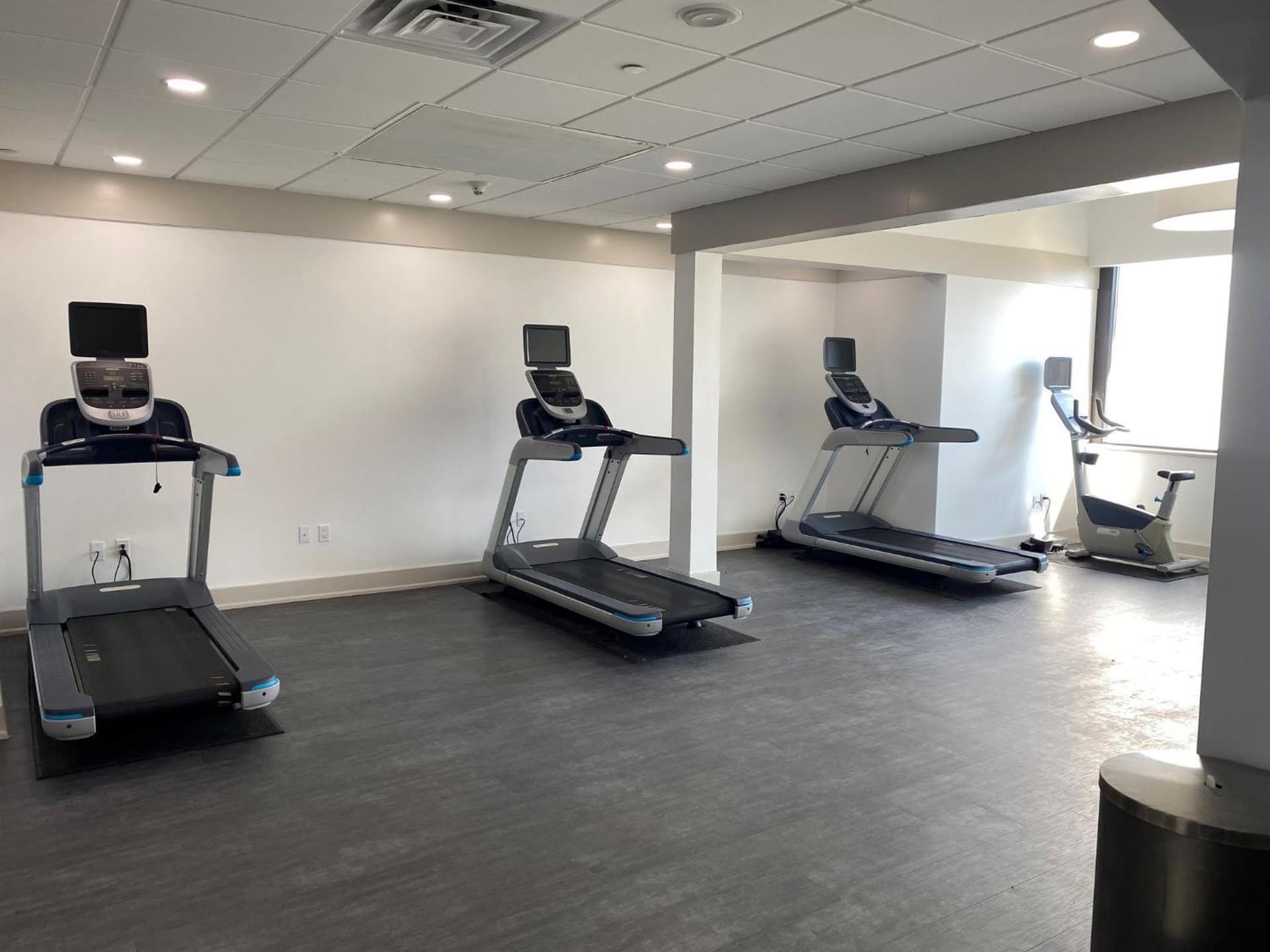 Crowne Plaza Hotel Jacksonville Airport/I-95N by IHG gallery photo in Jacksonville, FL — image 37