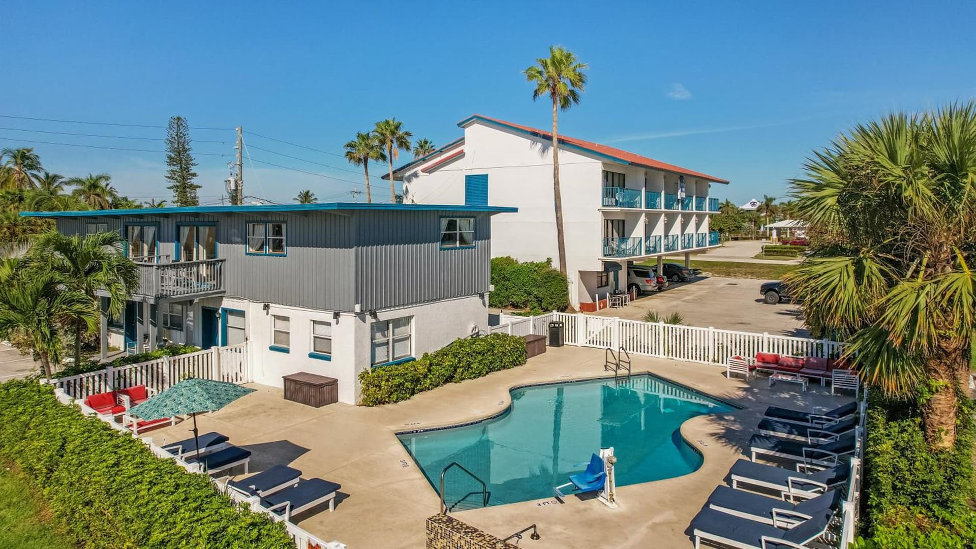 Royal Inn Beach Hutchinson Island interior in Fort Pierce, FL — gallery photo 2