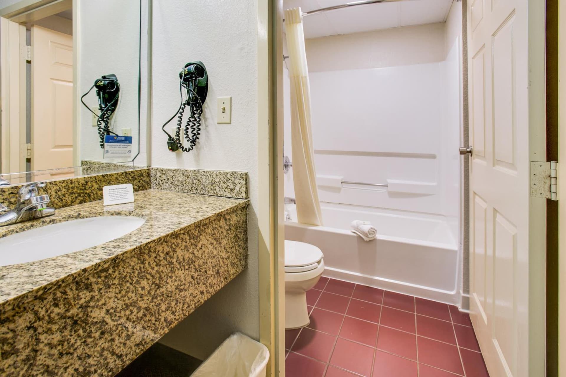 Quality Inn Oak Grove Fort Campbell gallery photo in Oak Grove, KY — image 21
