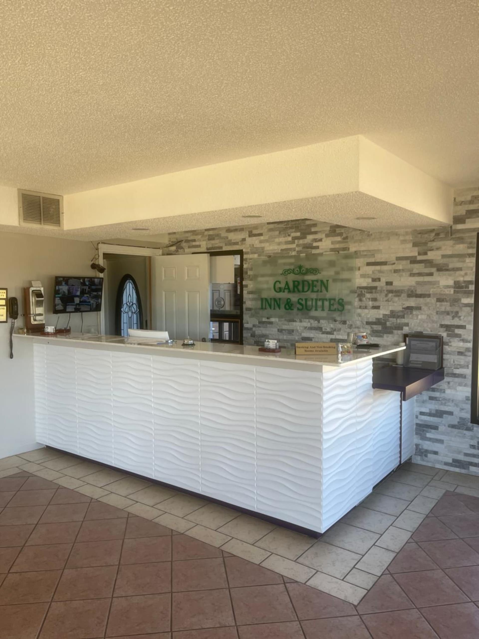 Garden Inn & Suites interior in Hogansville, GA — gallery photo 2