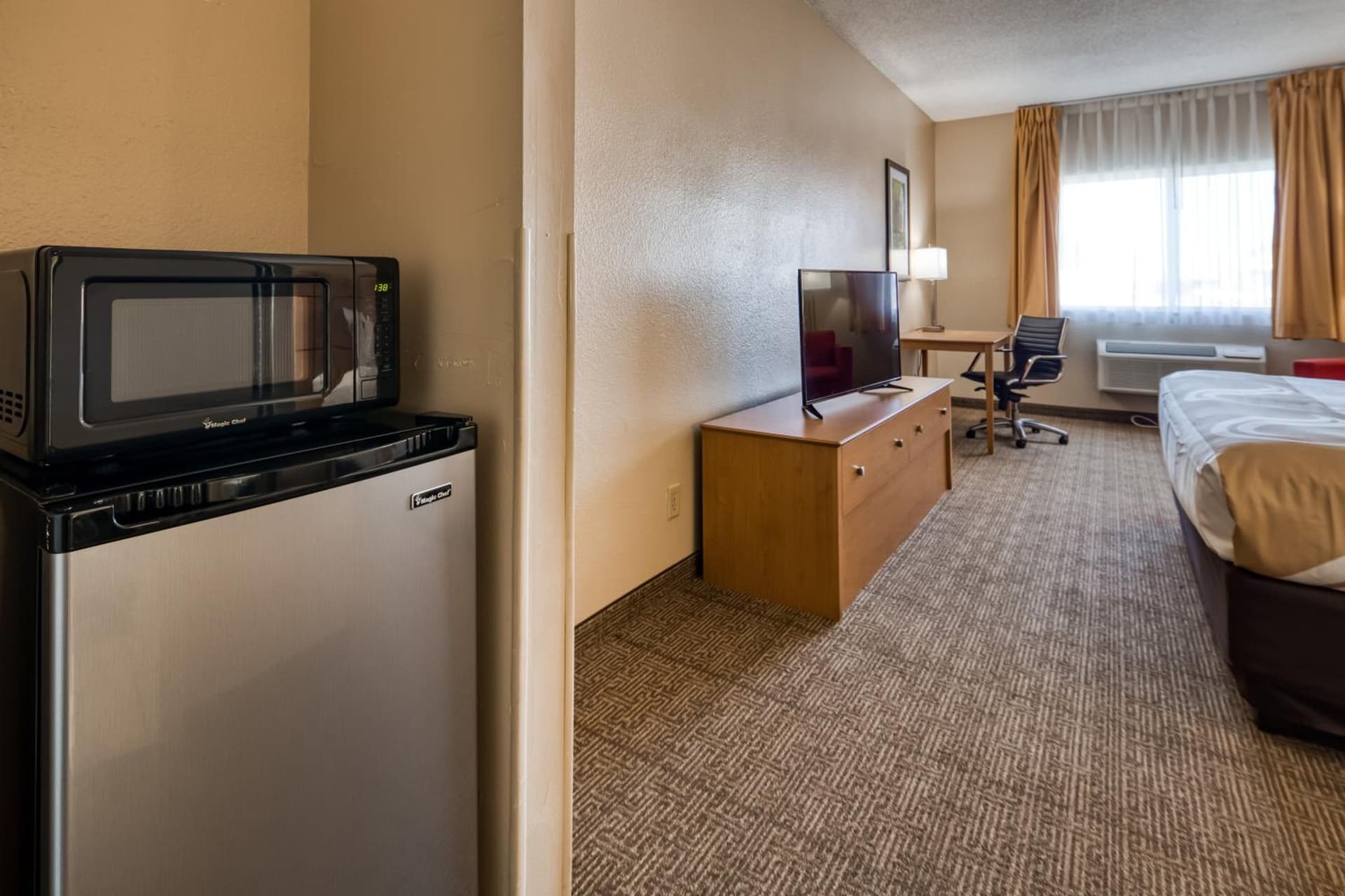 Quality Inn & Suites Springfield Southwest near I-72 gallery photo in Springfield, IL — image 67